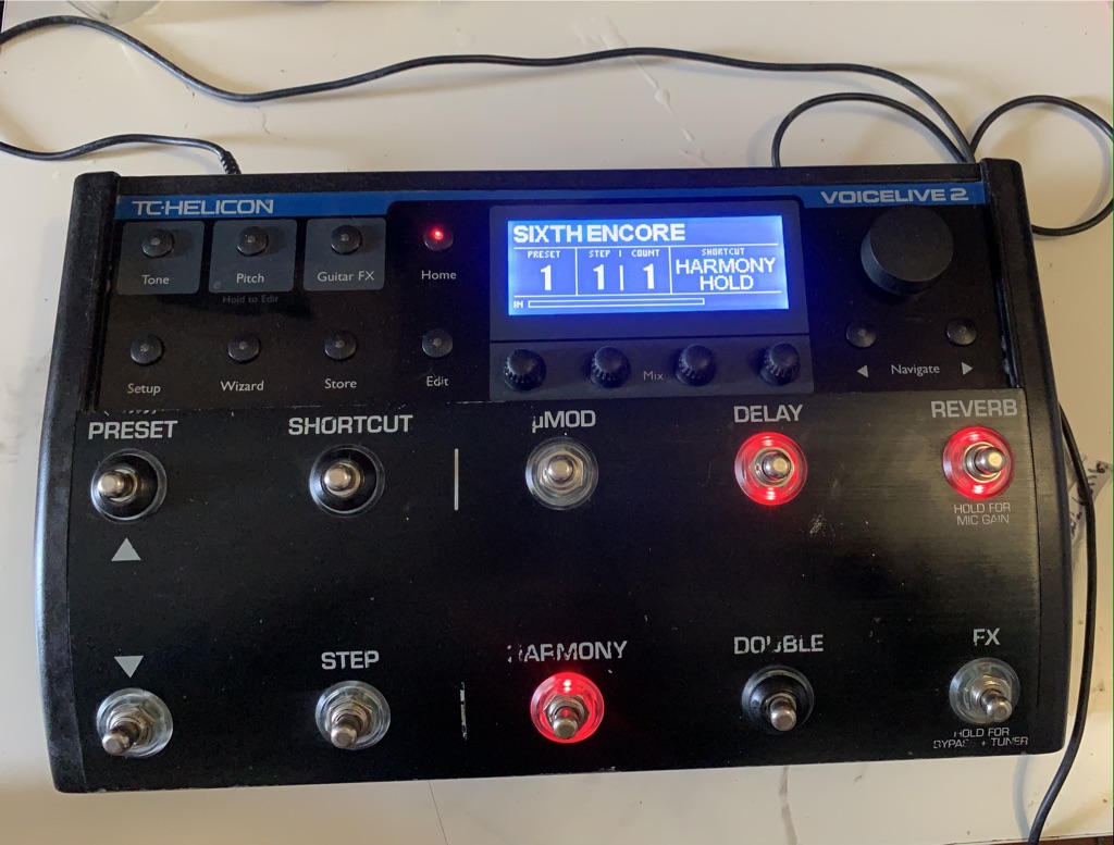TC Helicon | Product | VOICELIVE 2