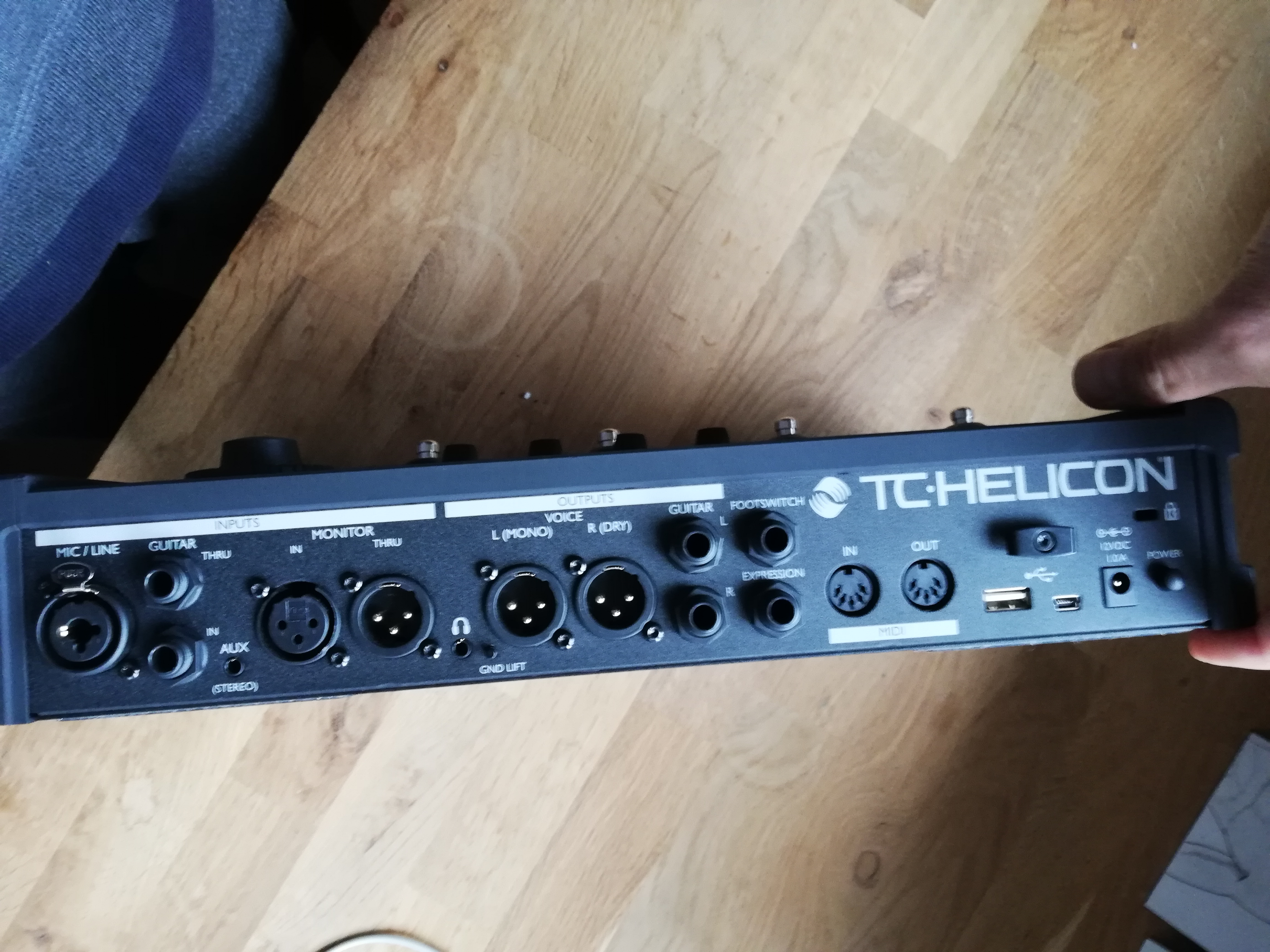 Voicelive 3 Extreme Tc Helicon Voicelive 3 Extreme Audiofanzine