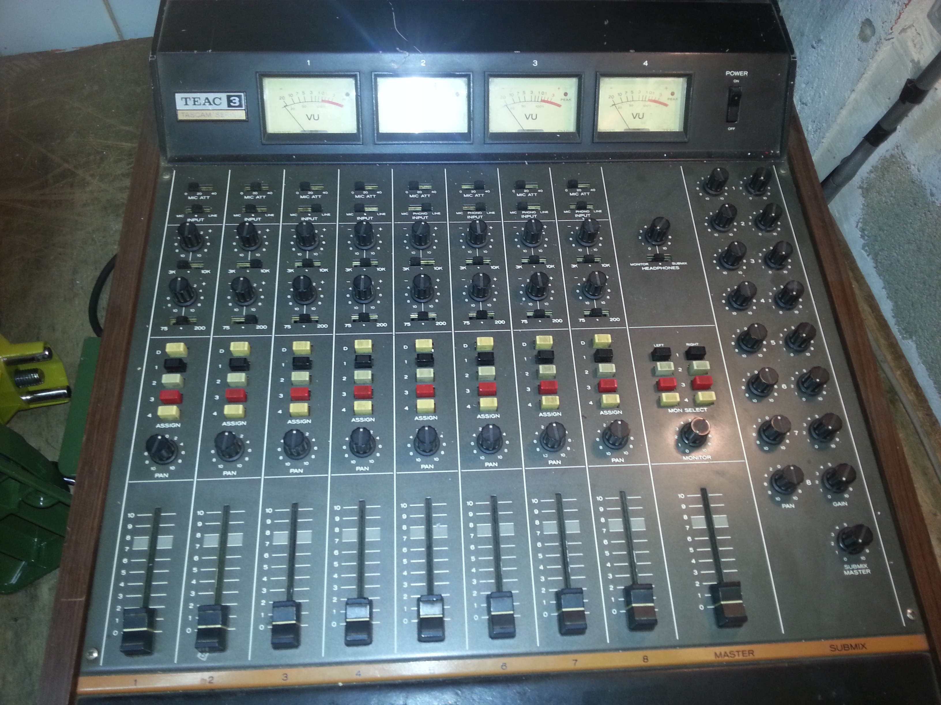 Photo Teac Model 3 Teac Tascam TEAC 3 (698528) Audiofanzine