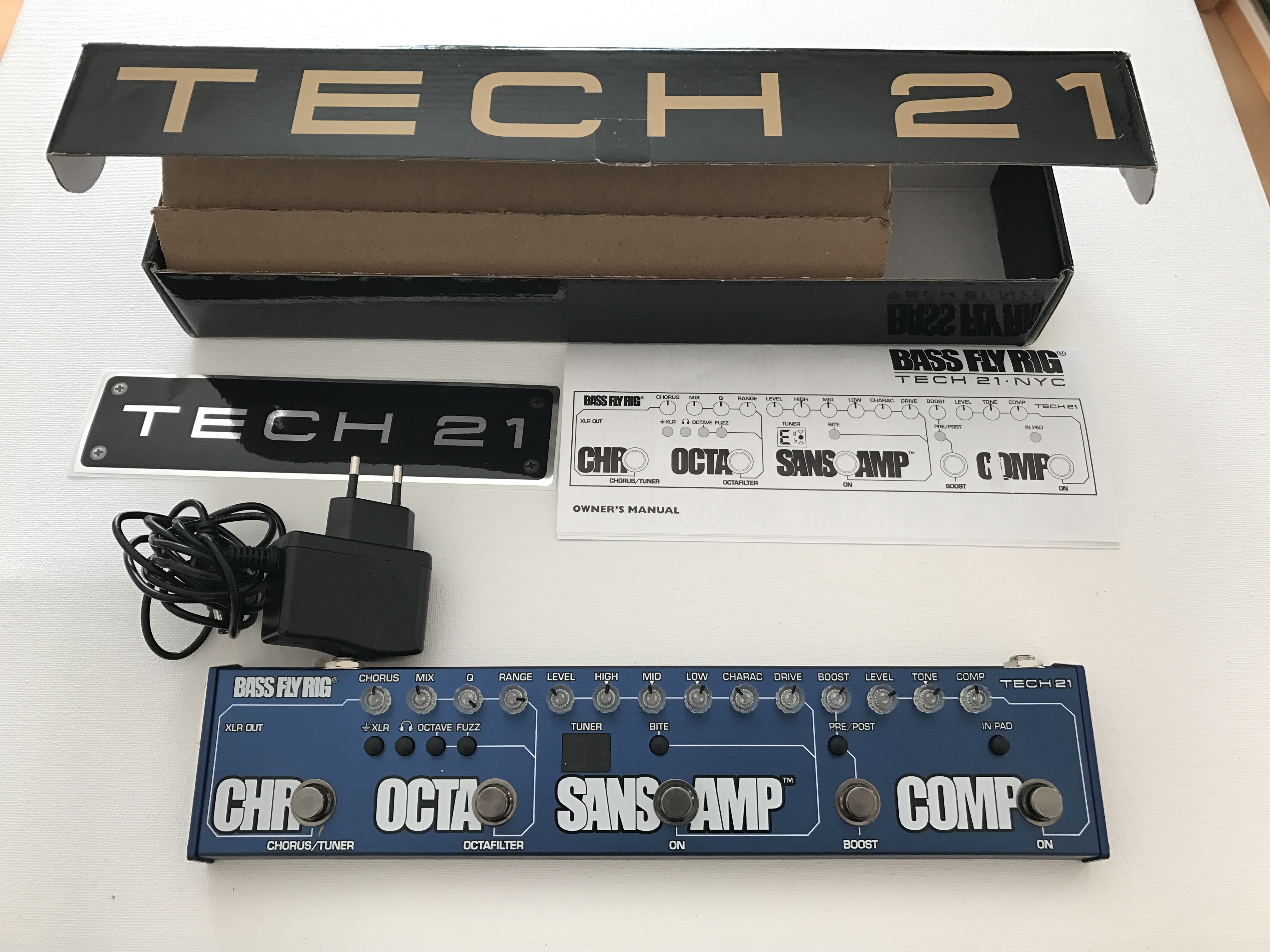 Photo Tech 21 Bass Fly Rig IMG 2446.JPG (1721221) Audiofanzine