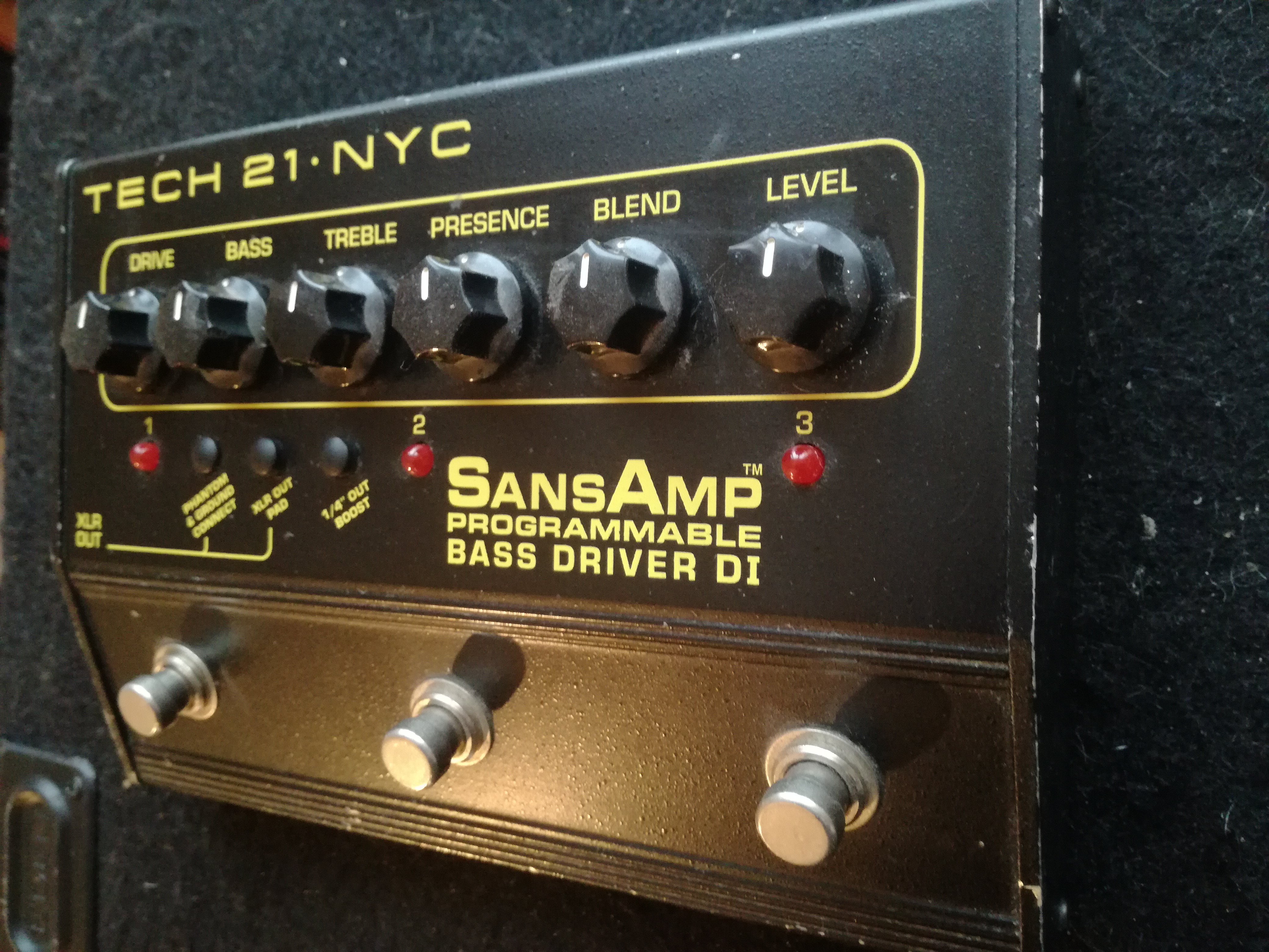 SansAmp Bass Driver DI Programmable Tech 21 - Audiofanzine