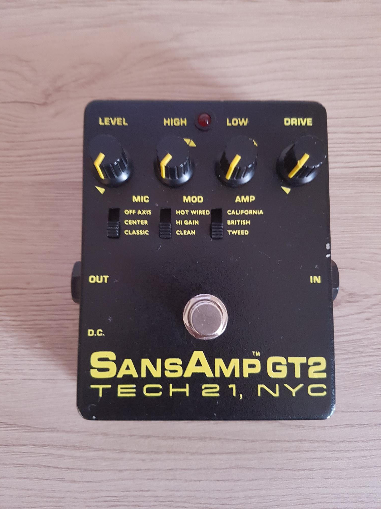 Tech 21 SansAmp GT2 - Audiofanzine