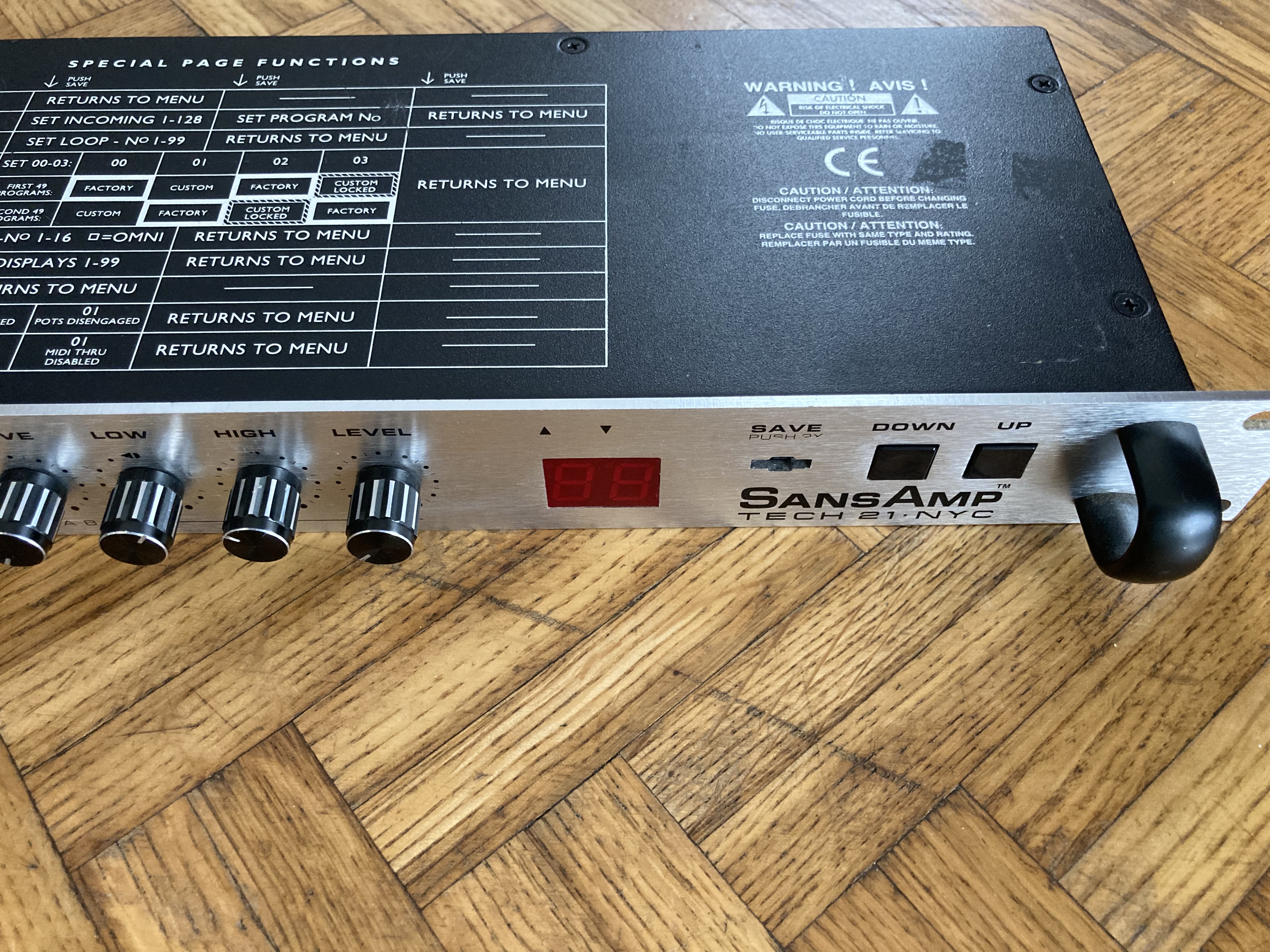 SansAmp Tech 21 NYC PSA-1 distortion box - The Prodigy equipment