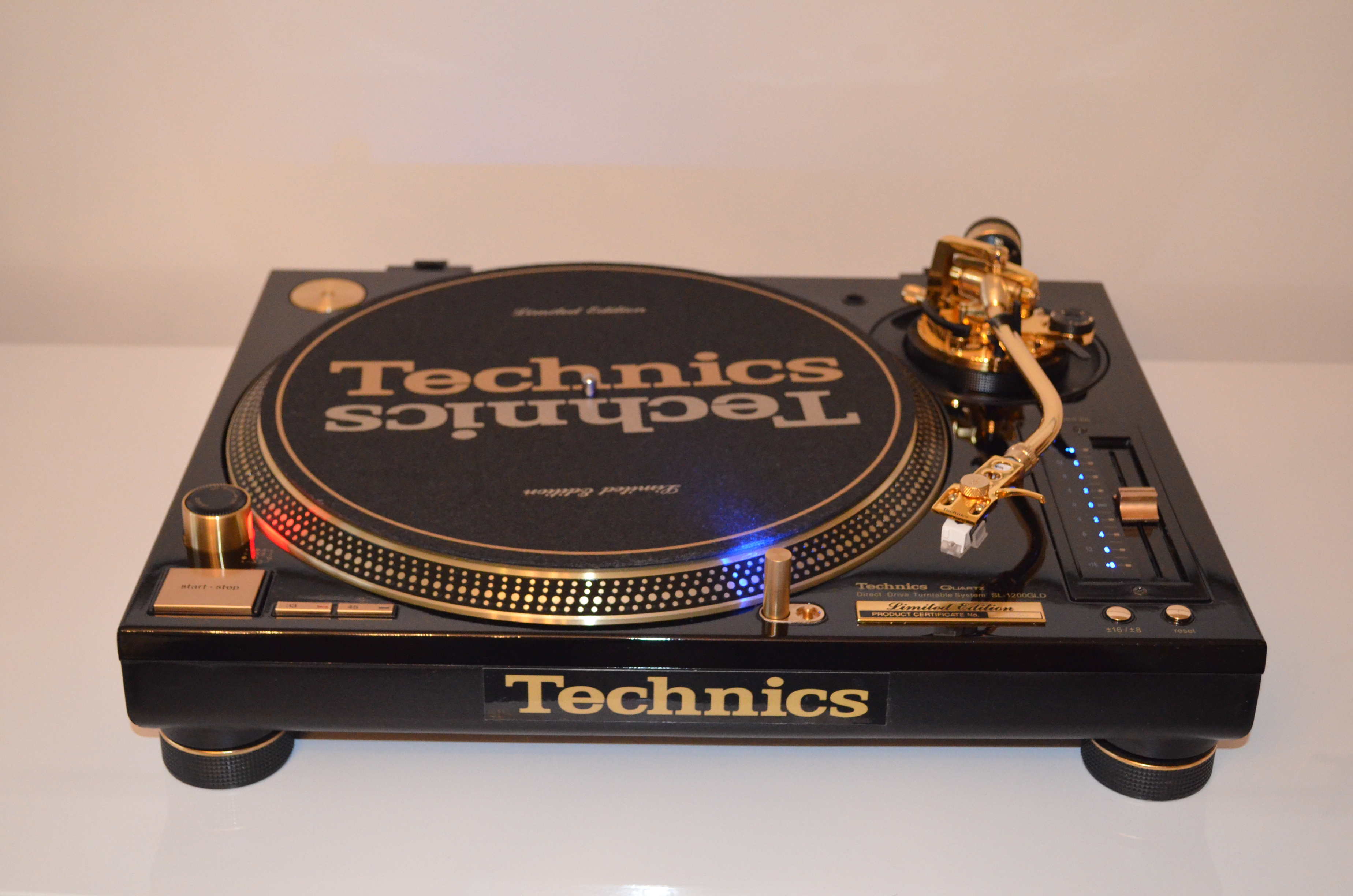 Technics sl 1200. Technics SL-1200 mk2. Technics SL-1200mk2 Gold. Sl1200mk2. Technics SL 1200 Ltd Gold.