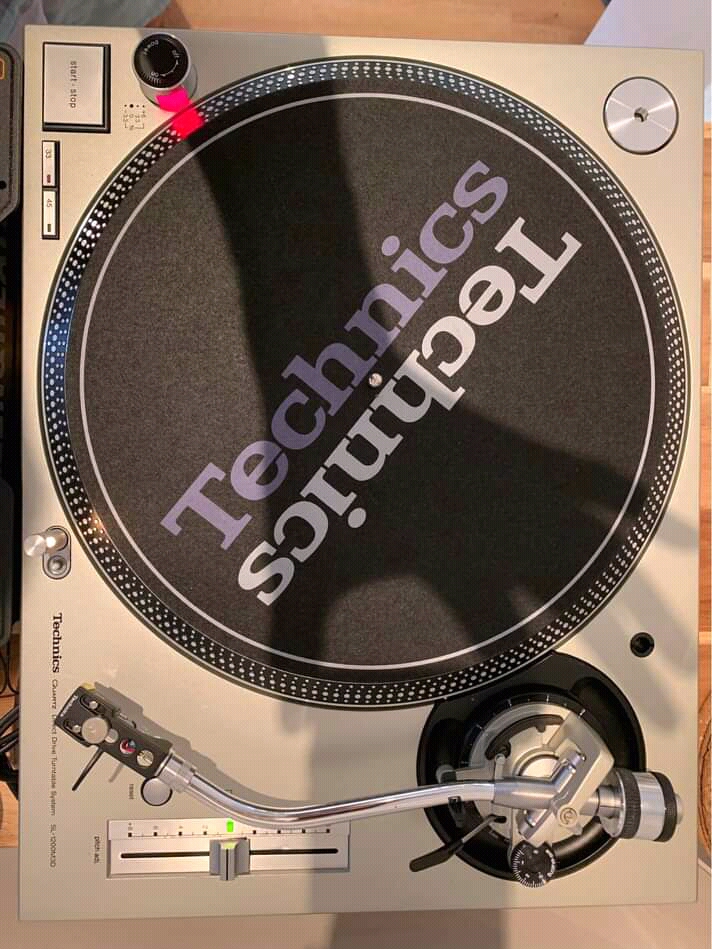 SL1200 M3D Technics SL1200 M3D Audiofanzine