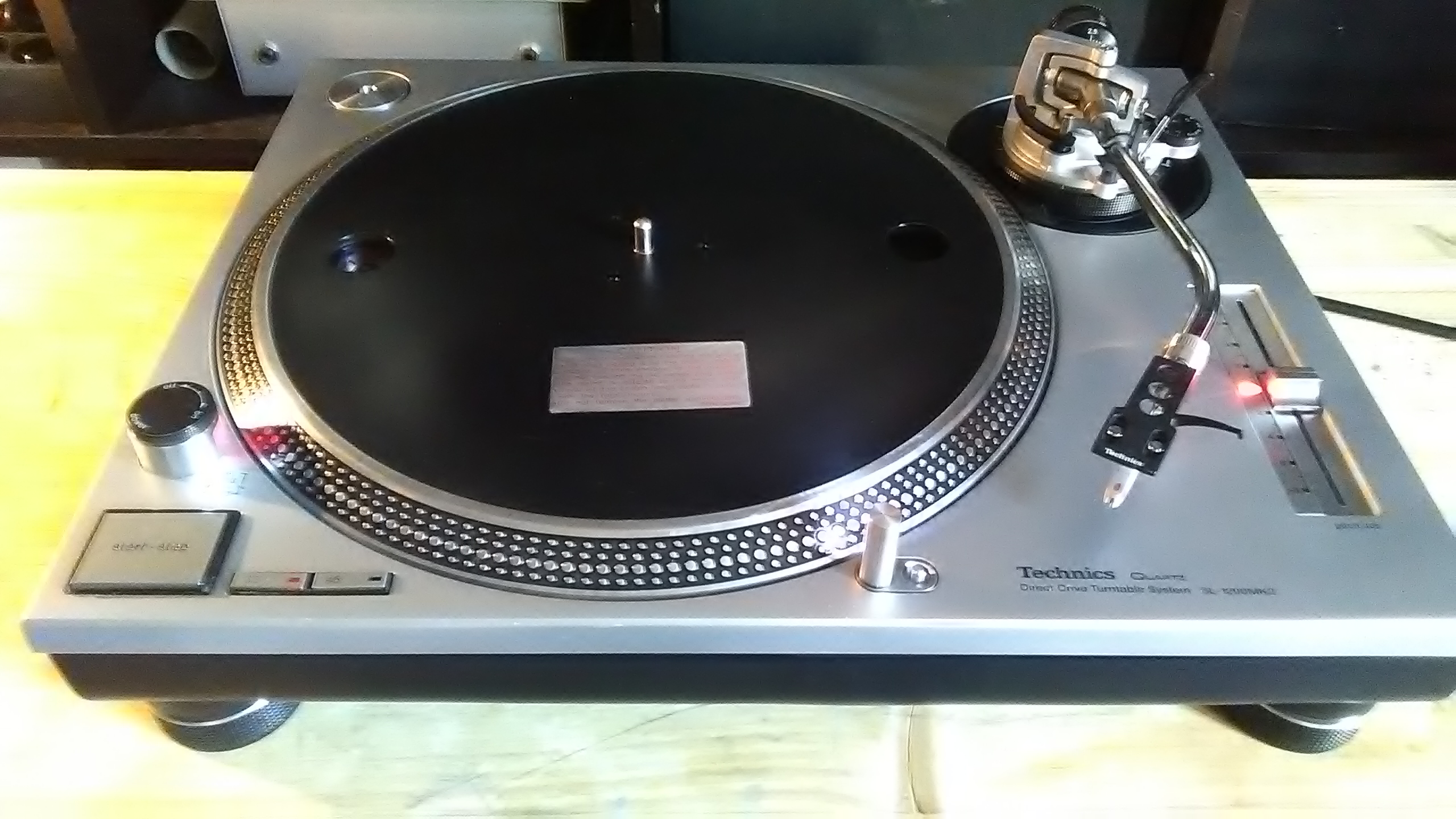 Technics SL1200 MK2 image (1762837) Audiofanzine