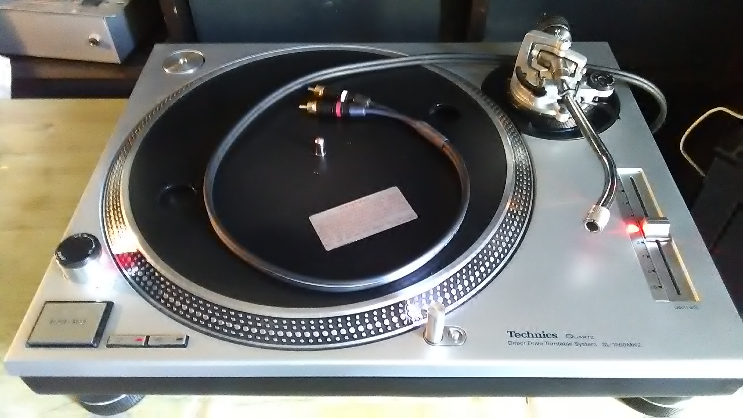 Technics SL-1200 MK2 image (#1762888) - Audiofanzine