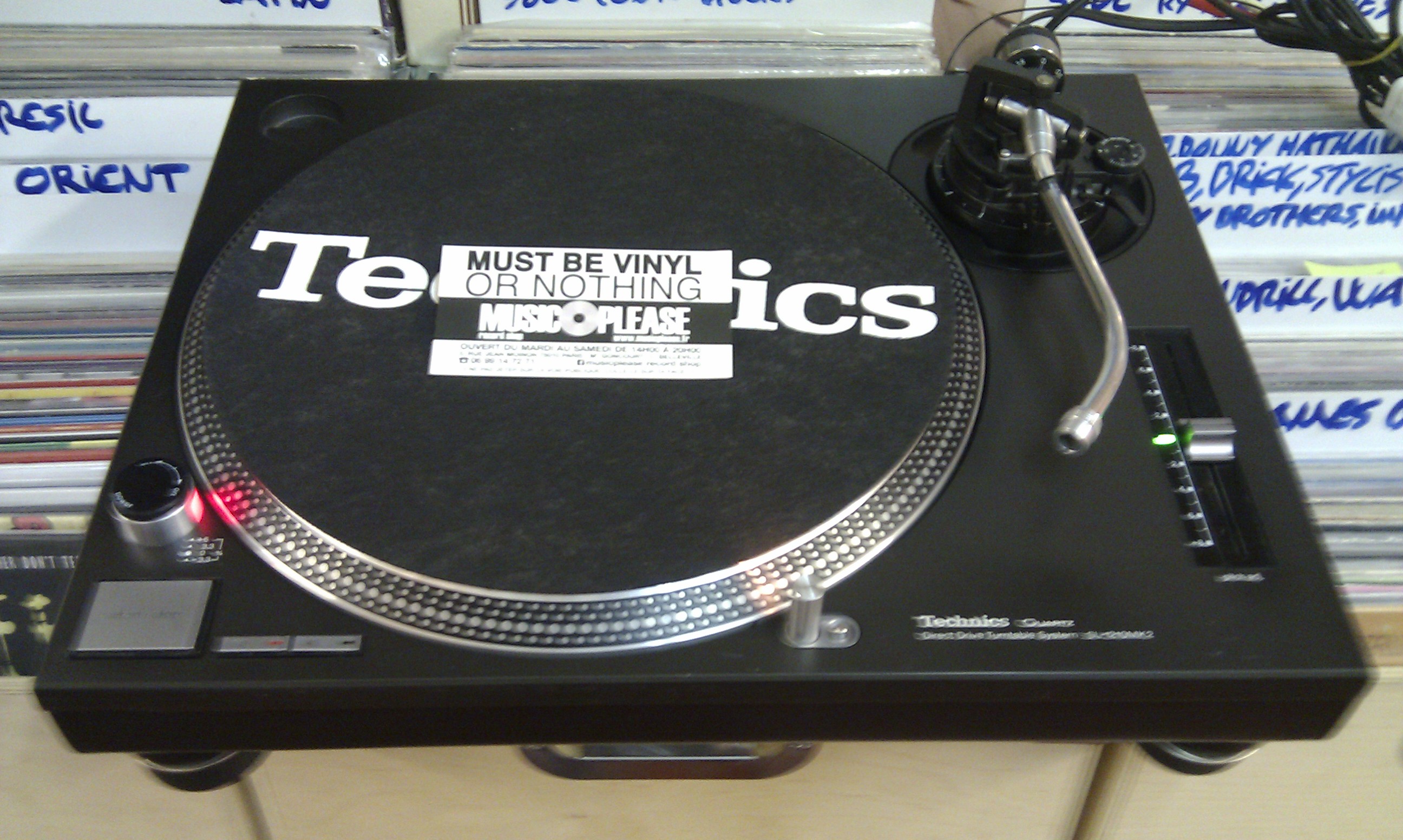 Photo Technics SL1200 MK2 Technics mk 2 (320557) Audiofanzine