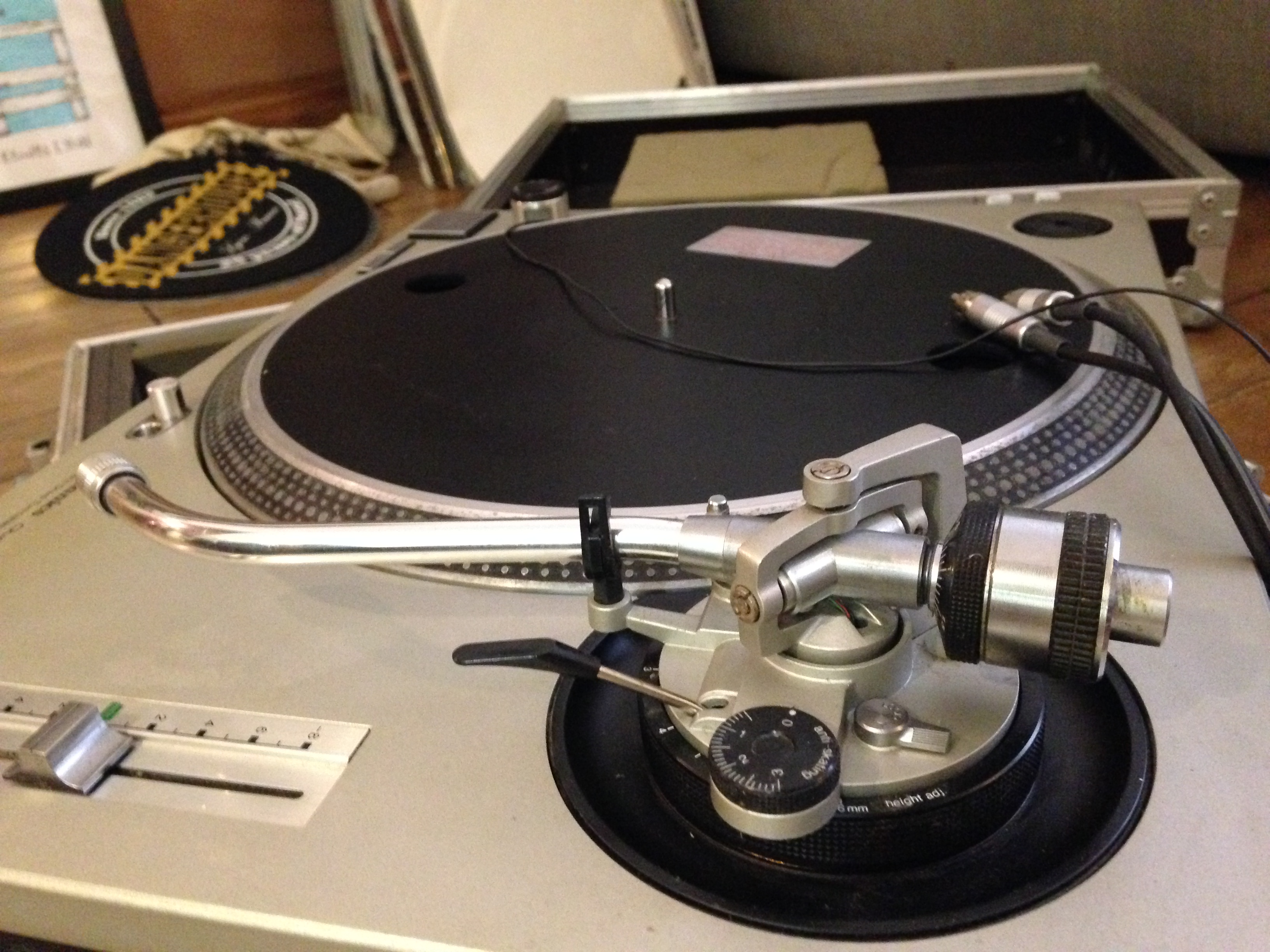photo technics sl 1200 mk2 technics sl 1200 mk2 82411 photo technics sl 1200 mk2 technics sl 1200 mk2 82411
