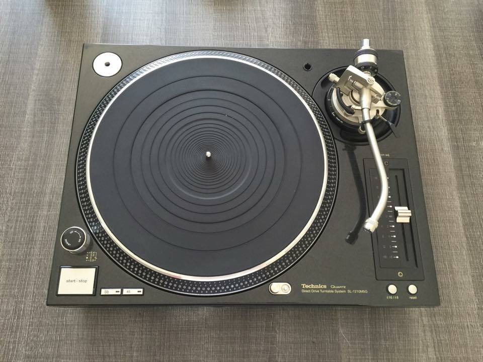 Technics SL-1200MK6 - 器材