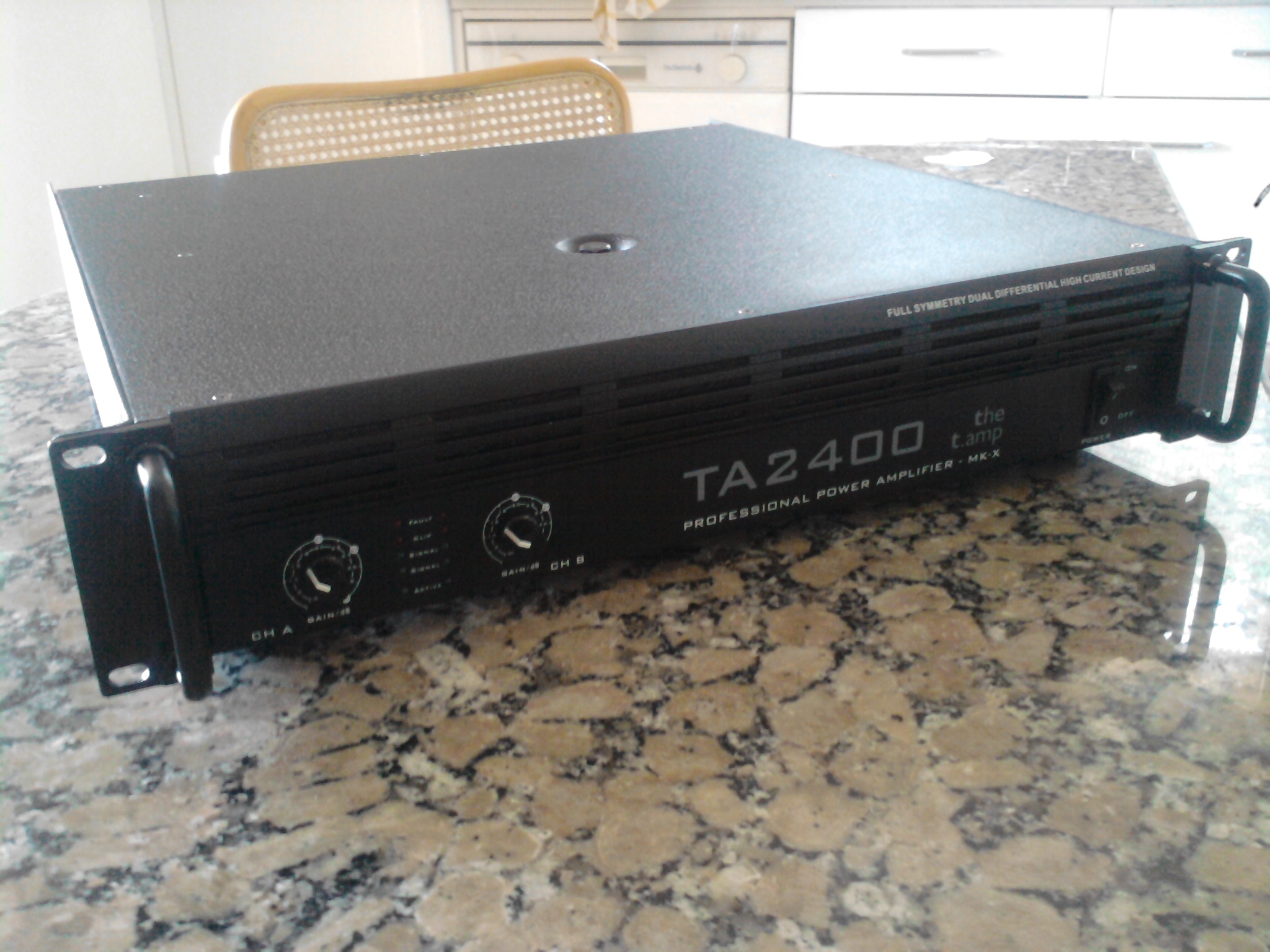 The t.amp TA 2400 MKX image (539045) Audiofanzine