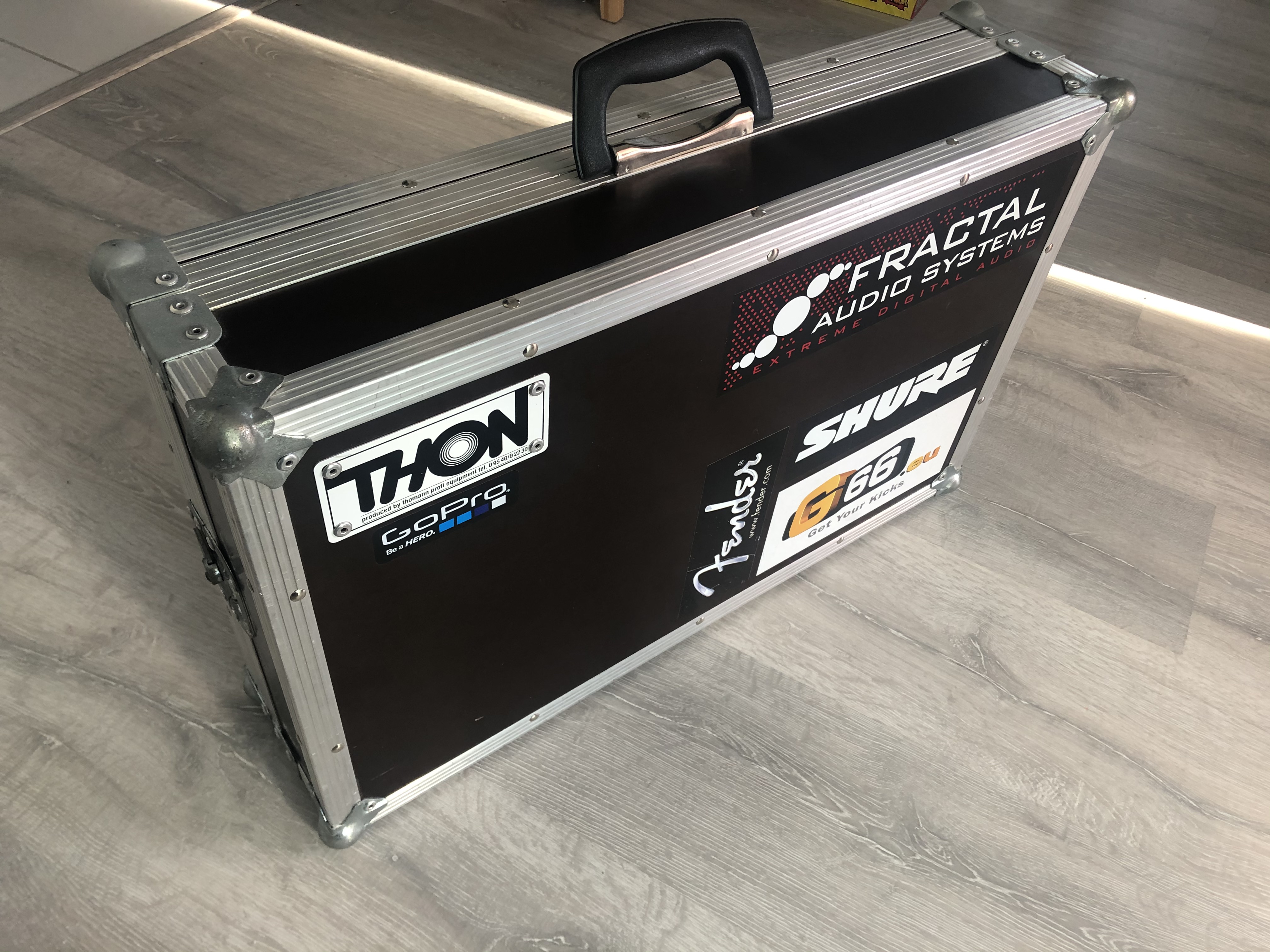 thon pedalboard