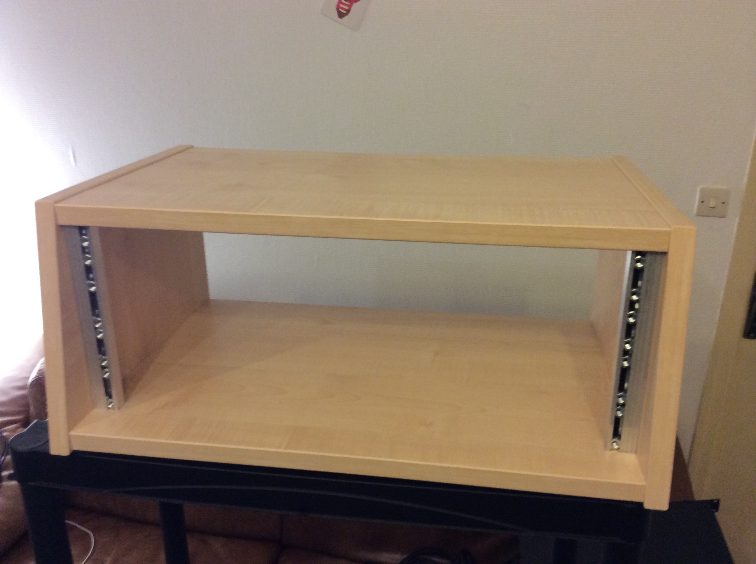 STUDIO DESKTOPRACK 4HE Thon Studio DesktopRack 4HE Audiofanzine