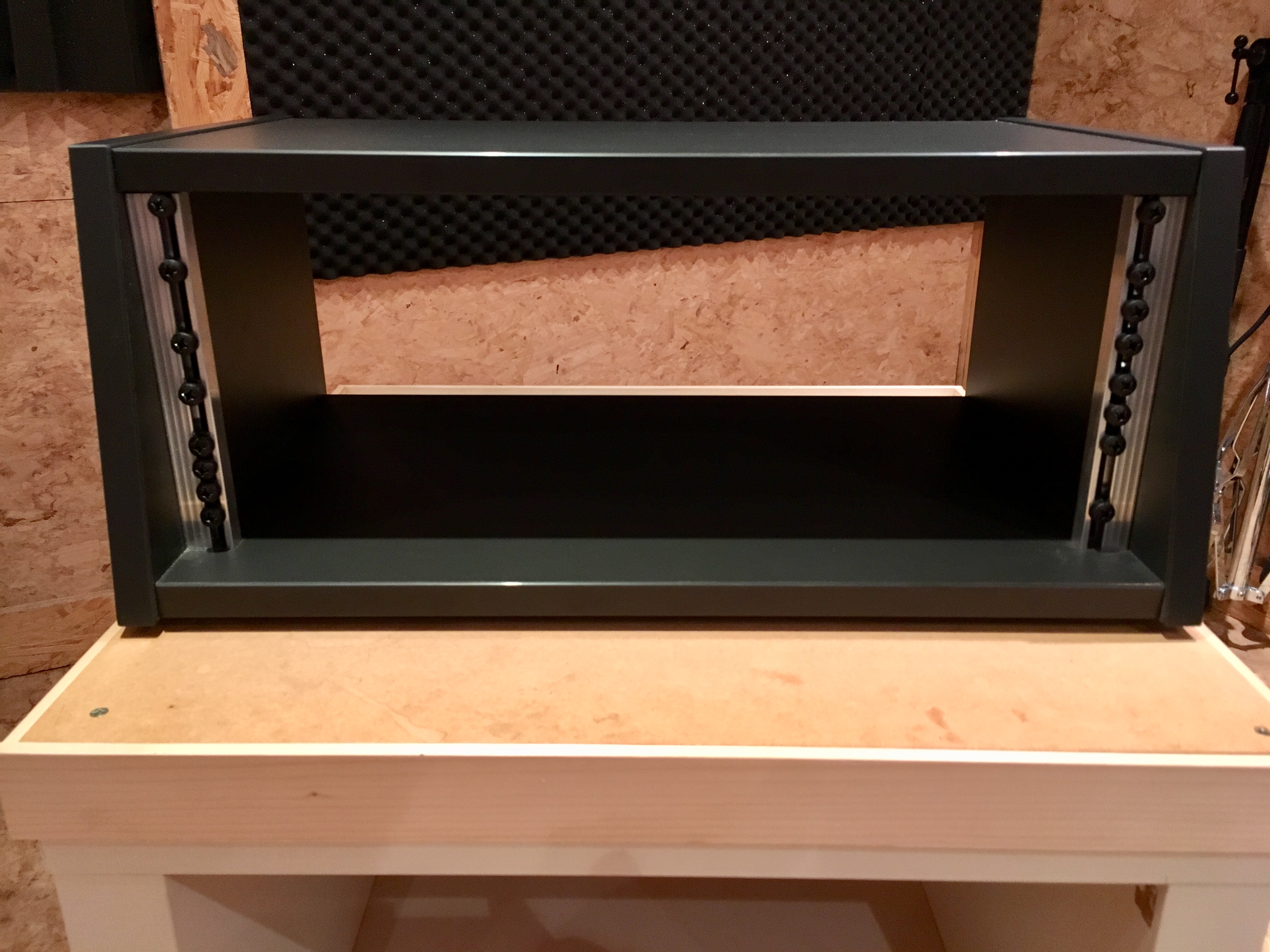 Thon Studio Desktop Rack 4U (Région Wallonne) Audiofanzine