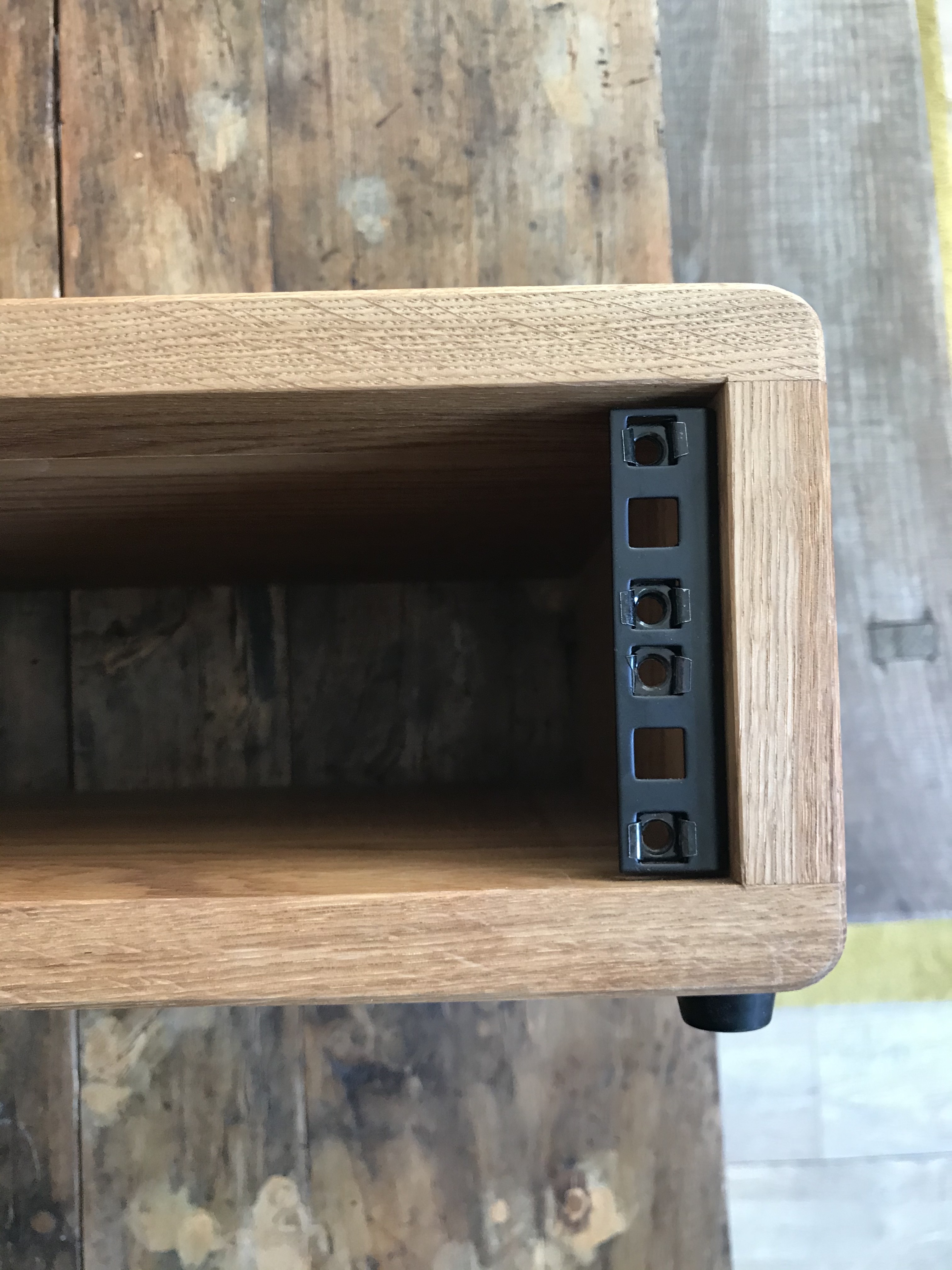 Studio Desktop Rack 4U Thon Studio Desktop Rack 4U Audiofanzine