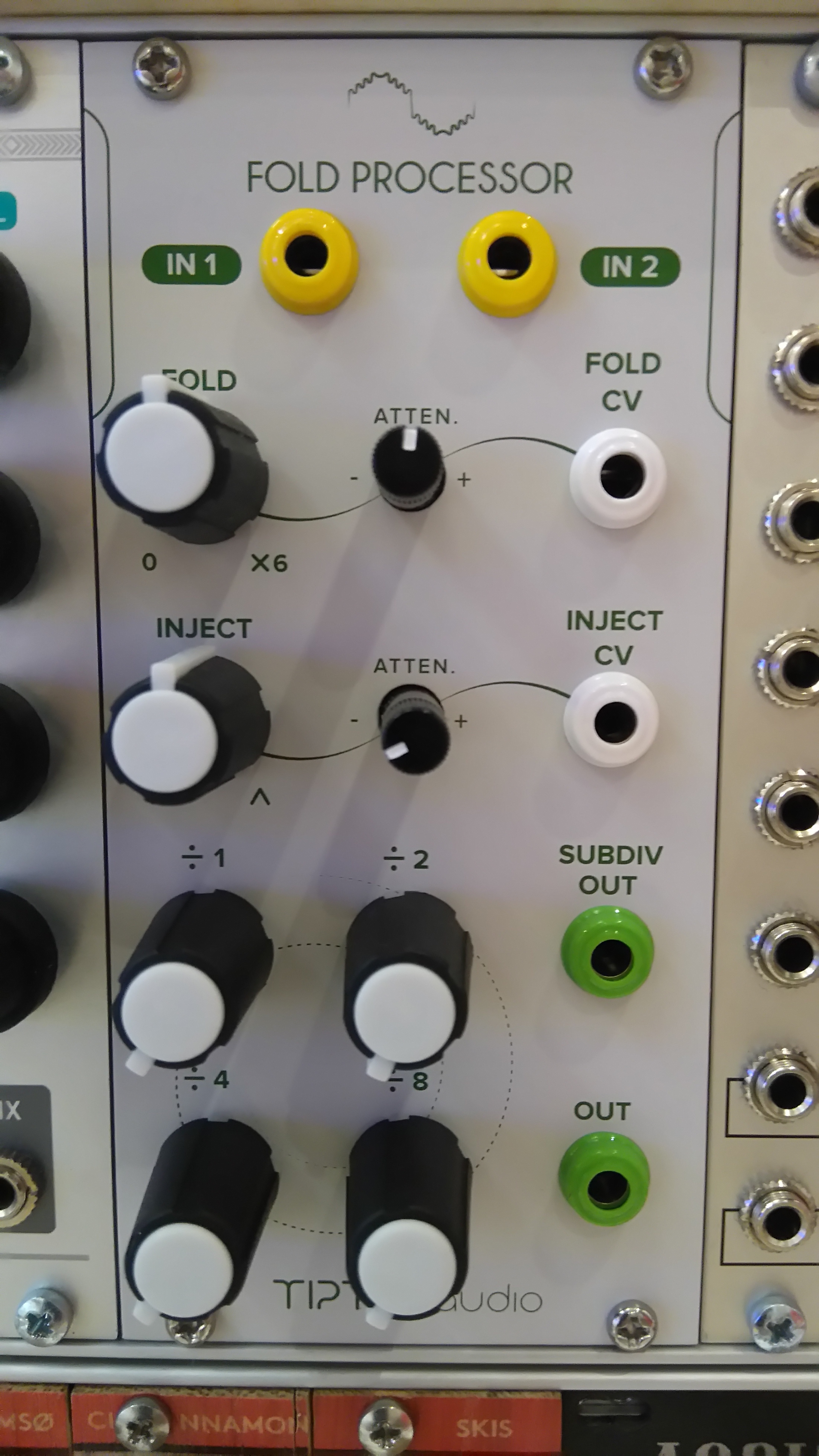 Photo Tiptop Audio Fold Processor tip tip audio fold processcor.JPG