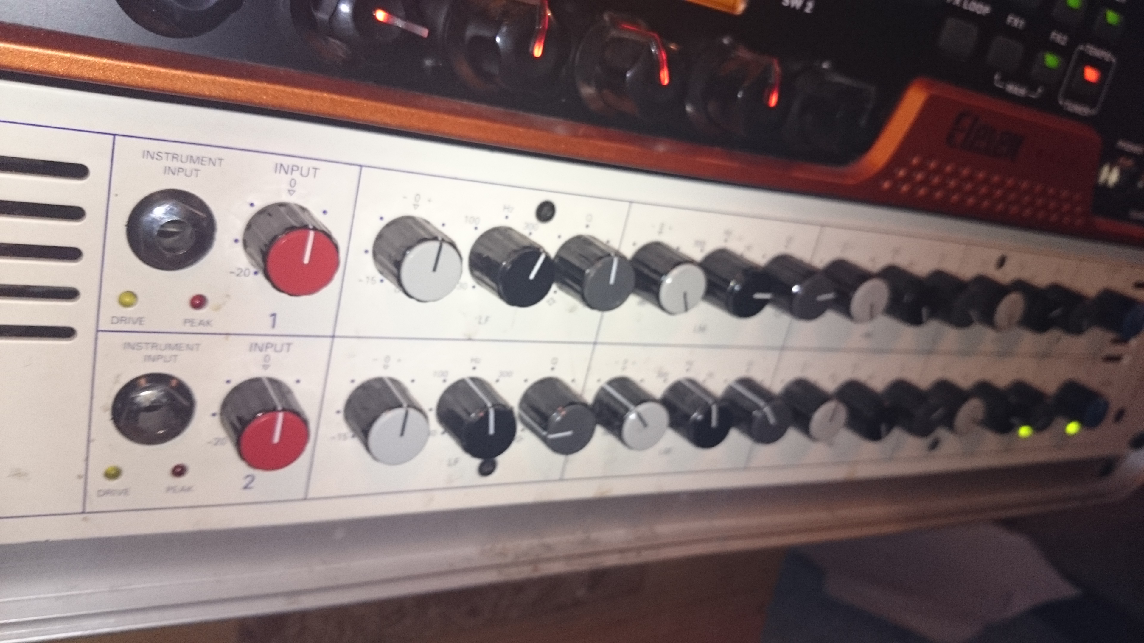 Photo TL Audio 5013 Dualchannel Tube Parametric EQ TL Audio 5013