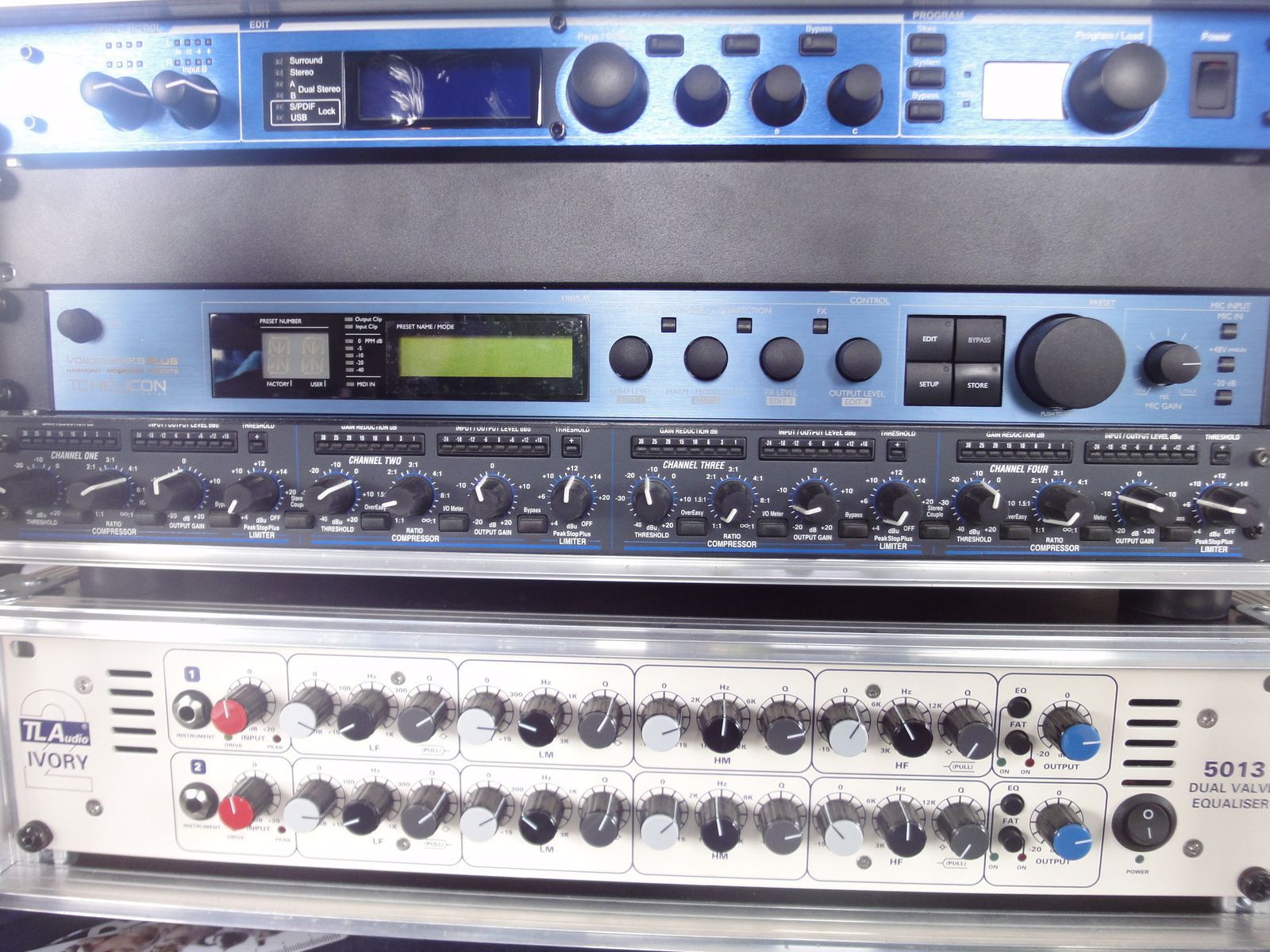 Photo TL Audio 5013 Dualchannel Tube Parametric EQ TL Audio Ivory