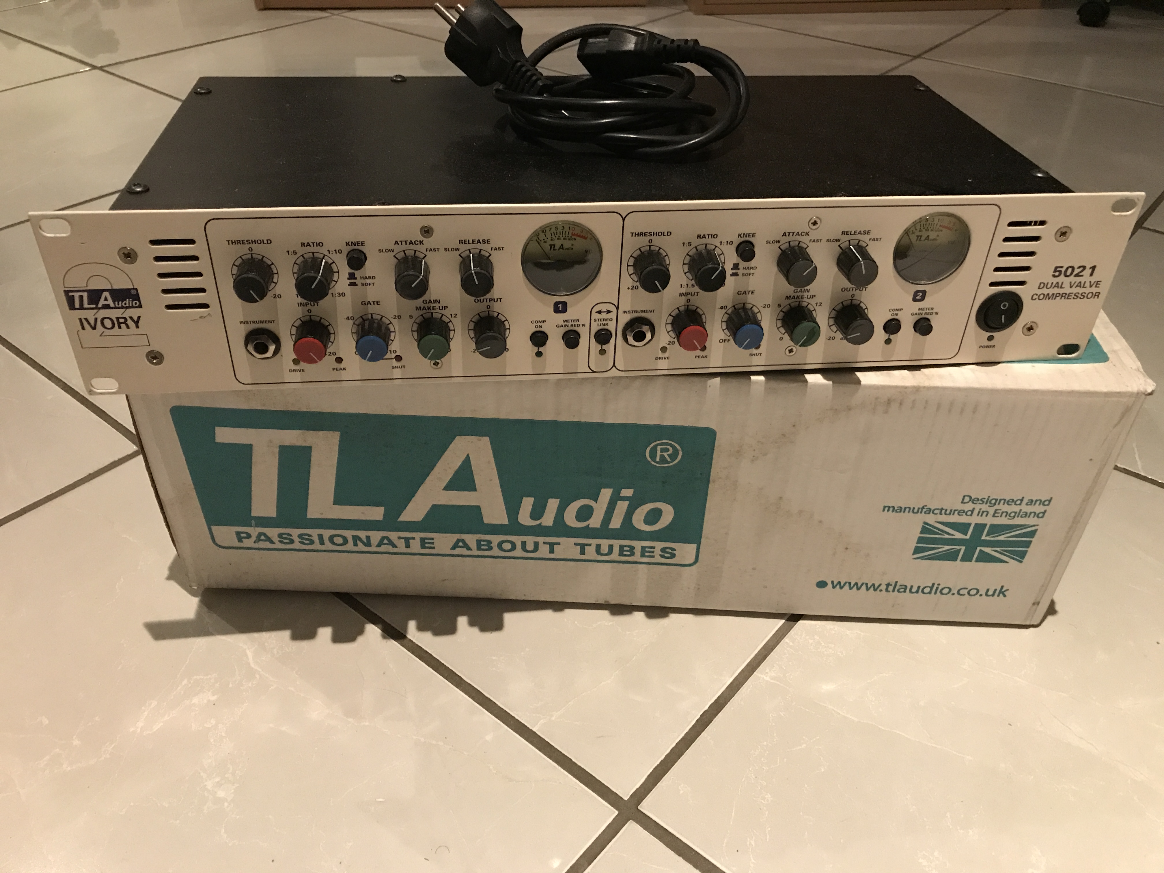 5021 2Channel Tube Compressor TL Audio Audiofanzine