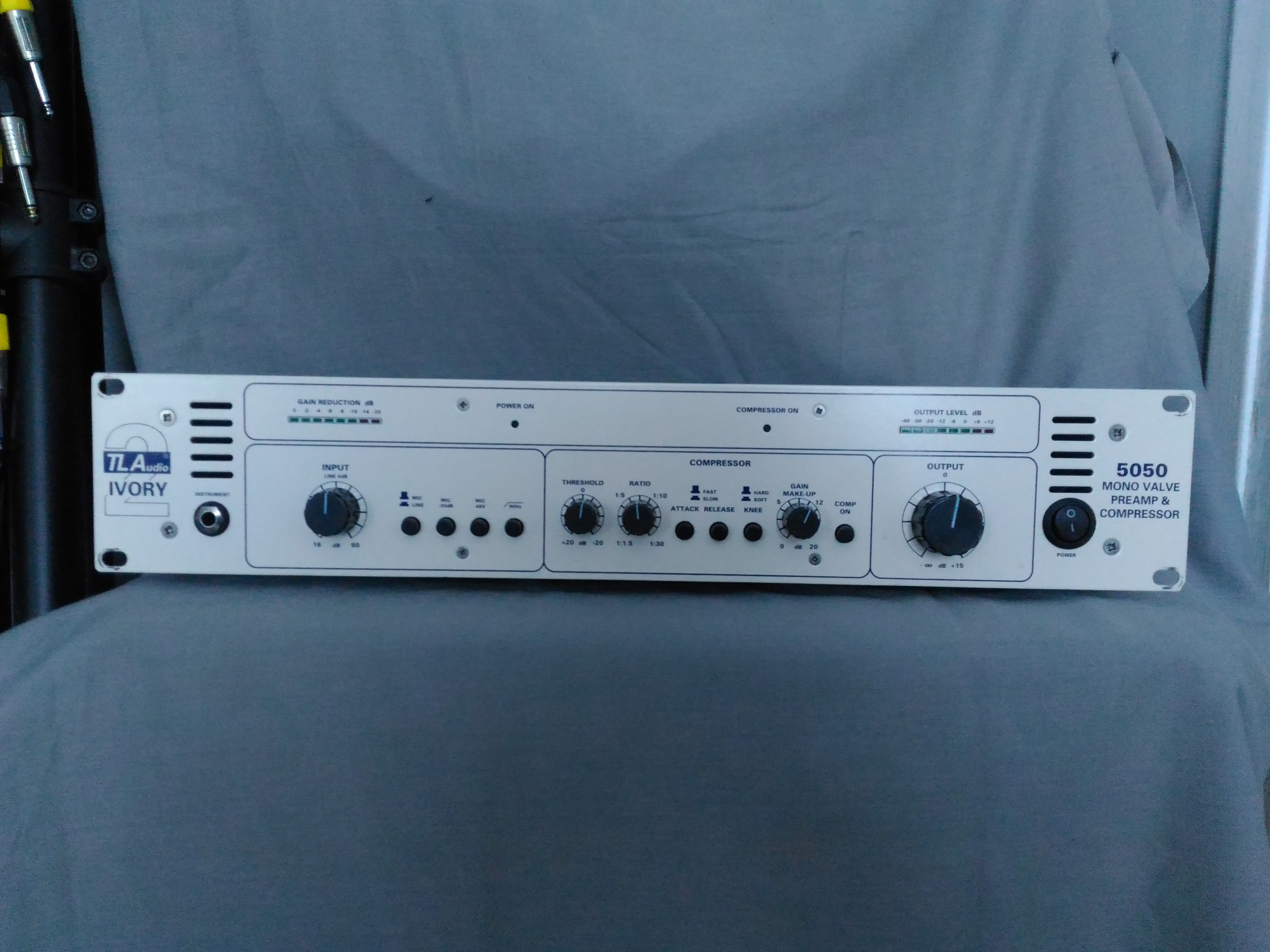 TL Audio 5050 Mono Tube Preamp & Compressor Audiofanzine