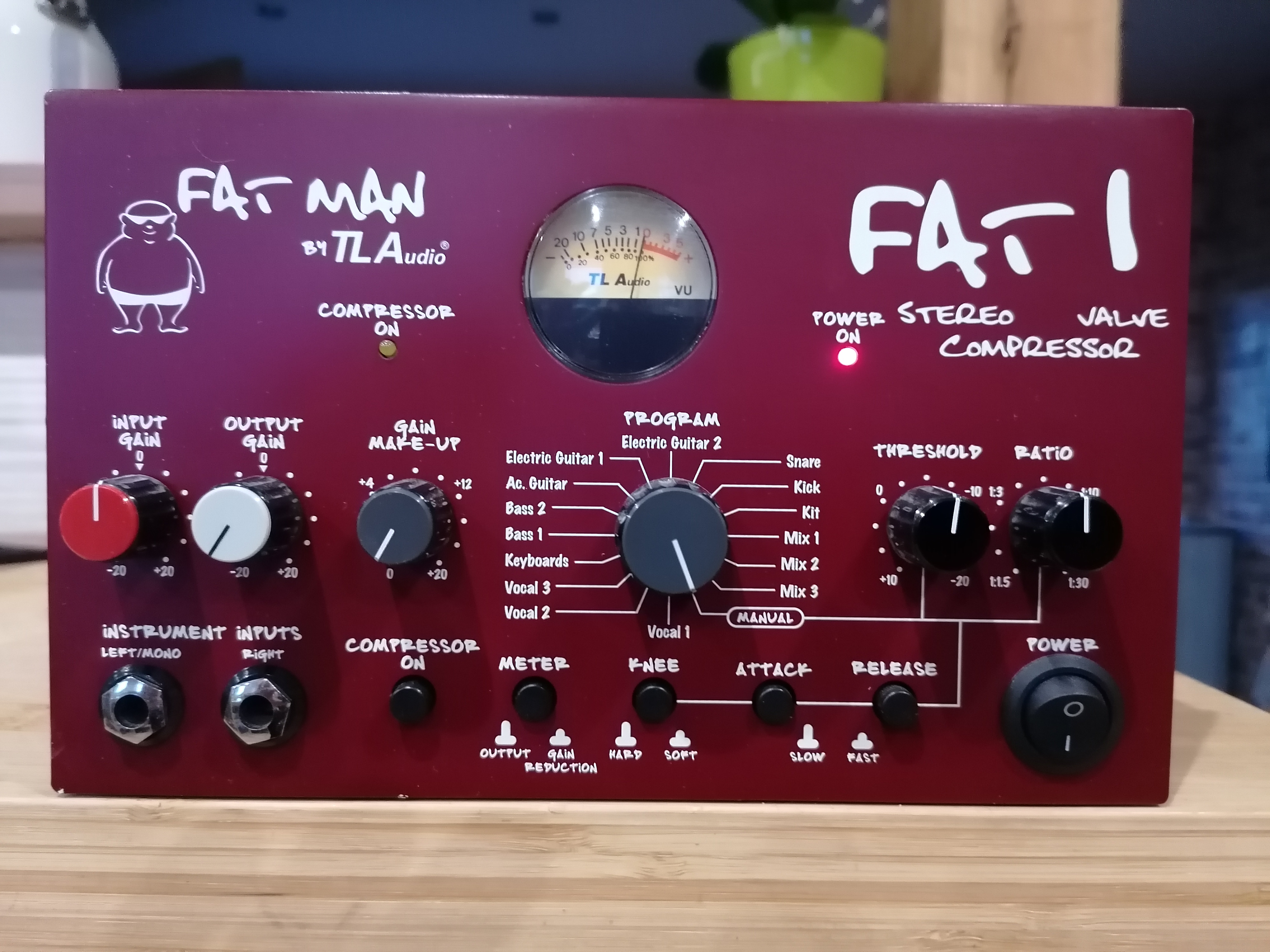 Fat 1 Stereo Valve Compressor TL Audio - Audiofanzine