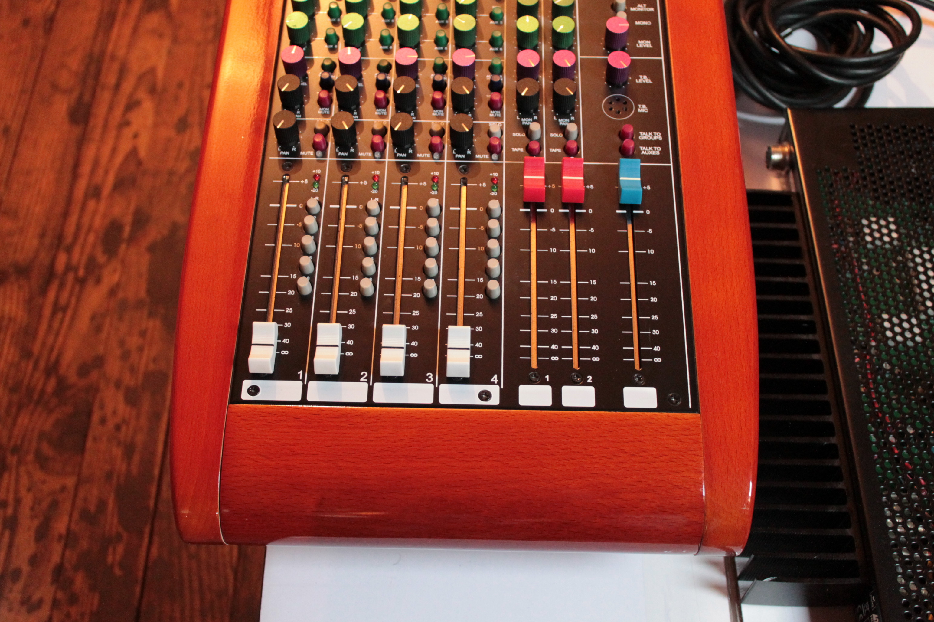 Photo Toft Audio Designs ATB-4 : Toft Audio Designs ATB-4 (#742076 ...