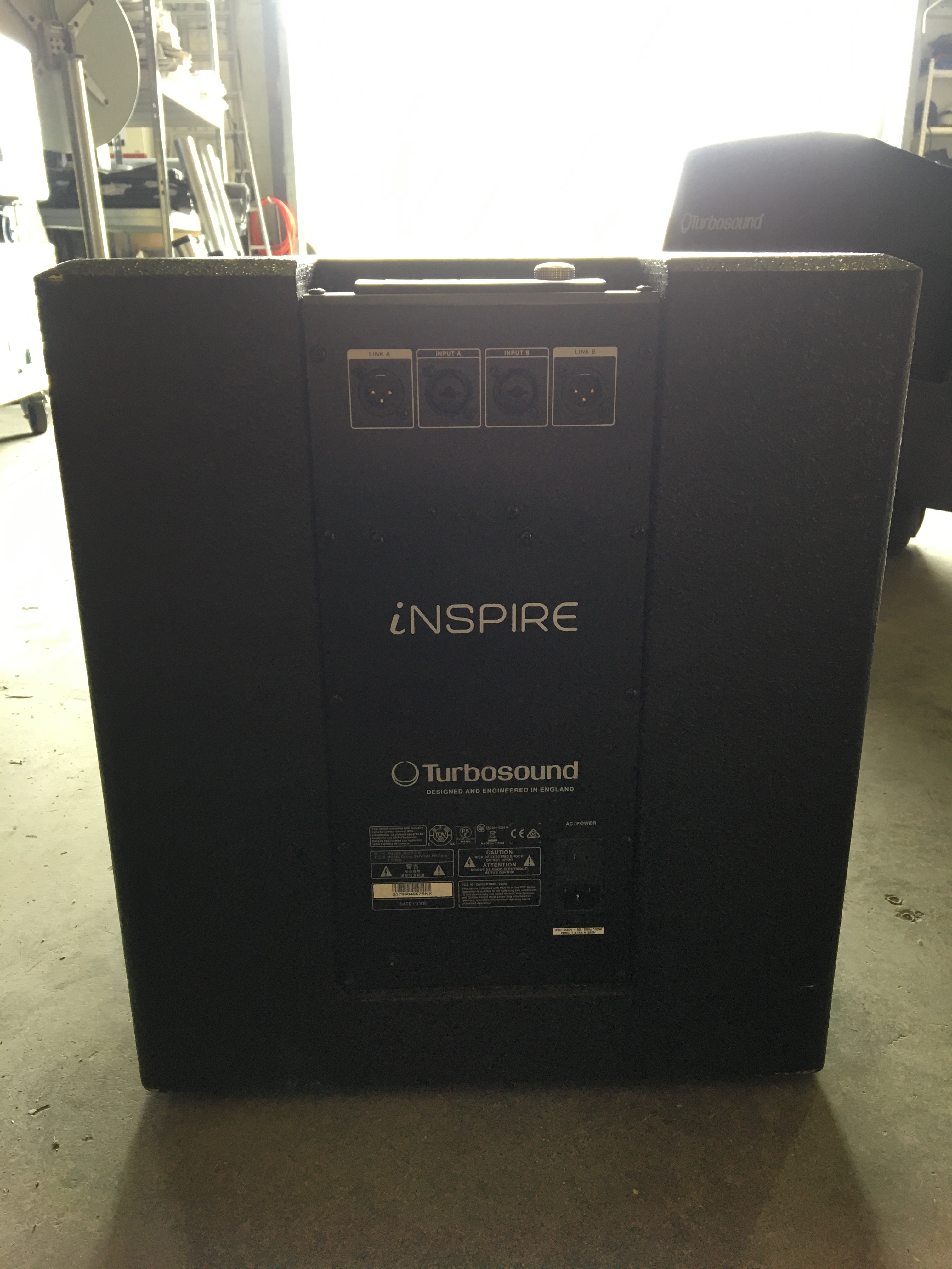 iP2000 Turbosound iP2000 Audiofanzine