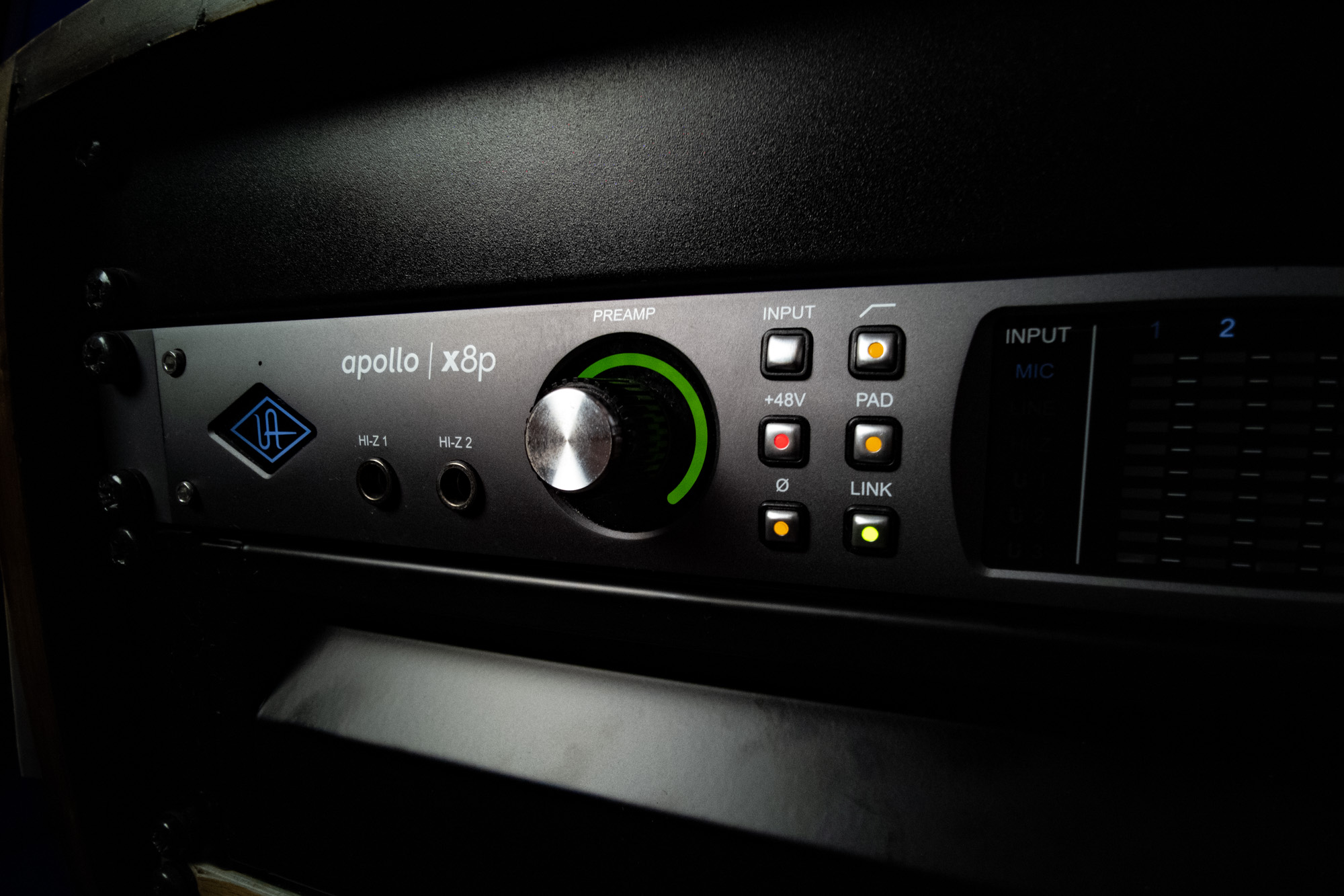 Apollo x8p Universal Audio Apollo x8p Audiofanzine