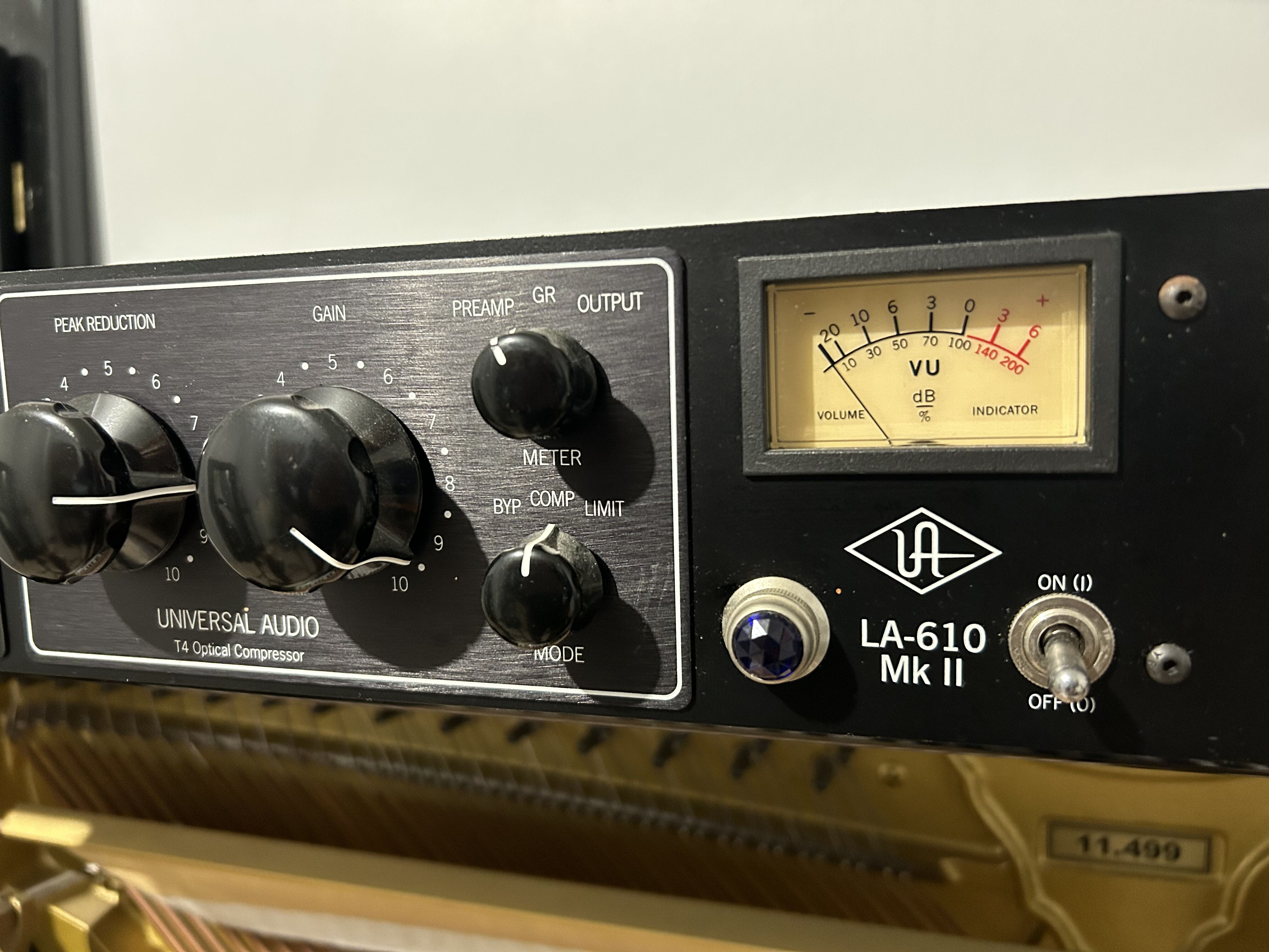 LA610 MK II Universal Audio LA610 MK II Audiofanzine