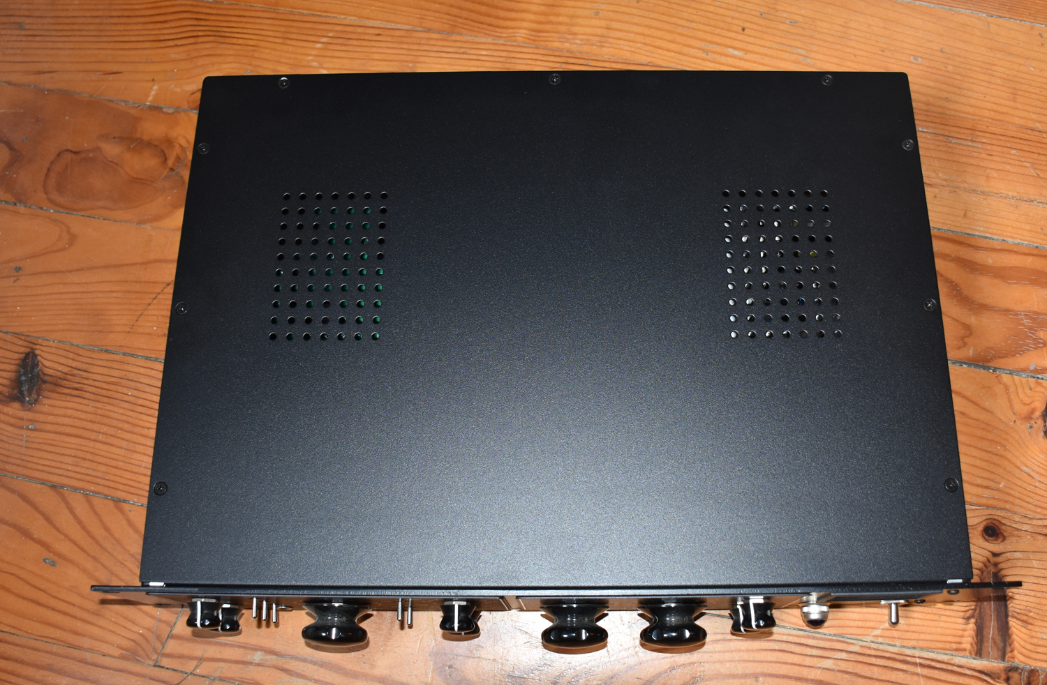 LA610 MK II Universal Audio LA610 MK II Audiofanzine