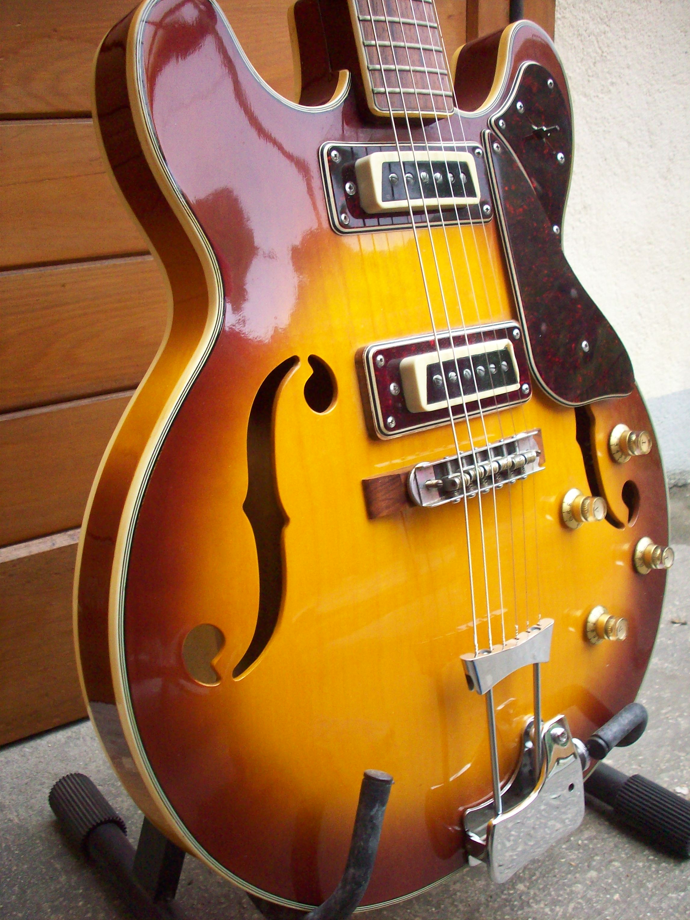 univox semi hollow