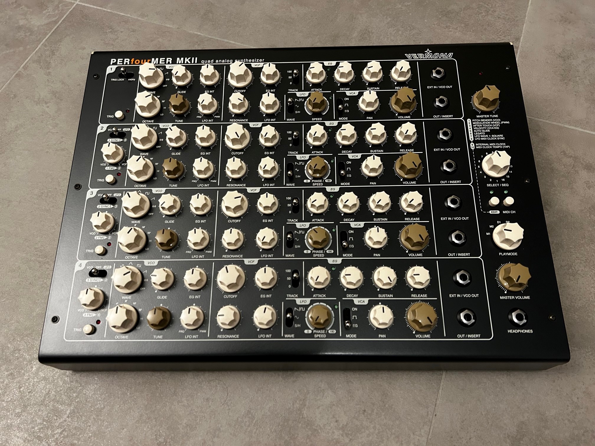 Vermona Perfourmer mkII (Région Wallonne) Audiofanzine