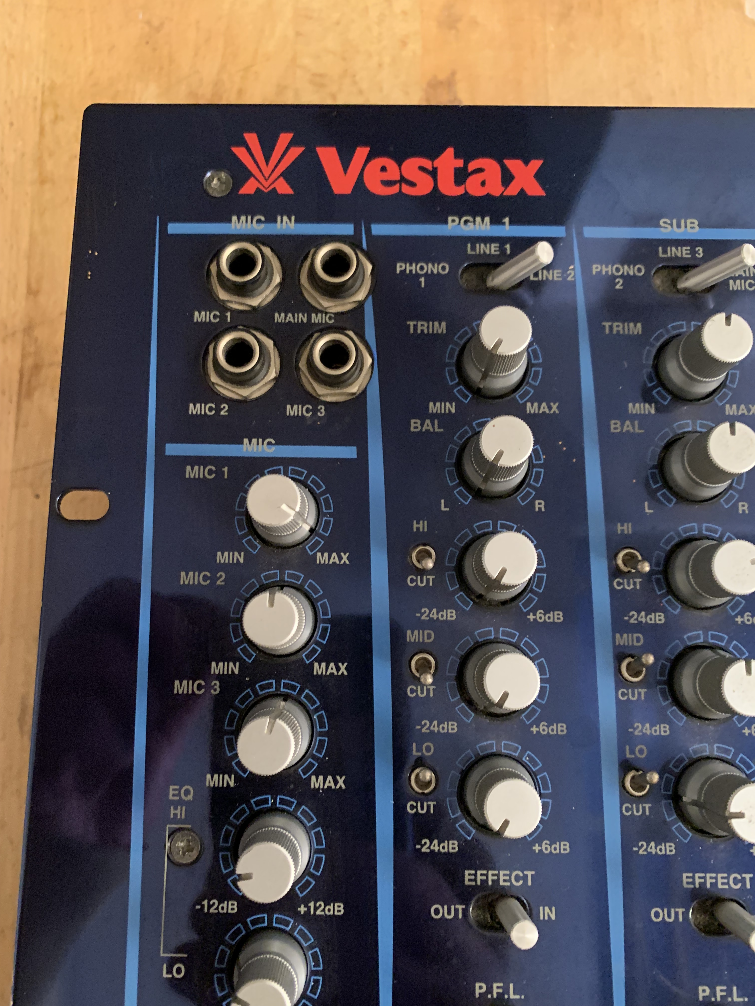 Vestax PCV-180 アイソレーター ミキサー - DJ機材