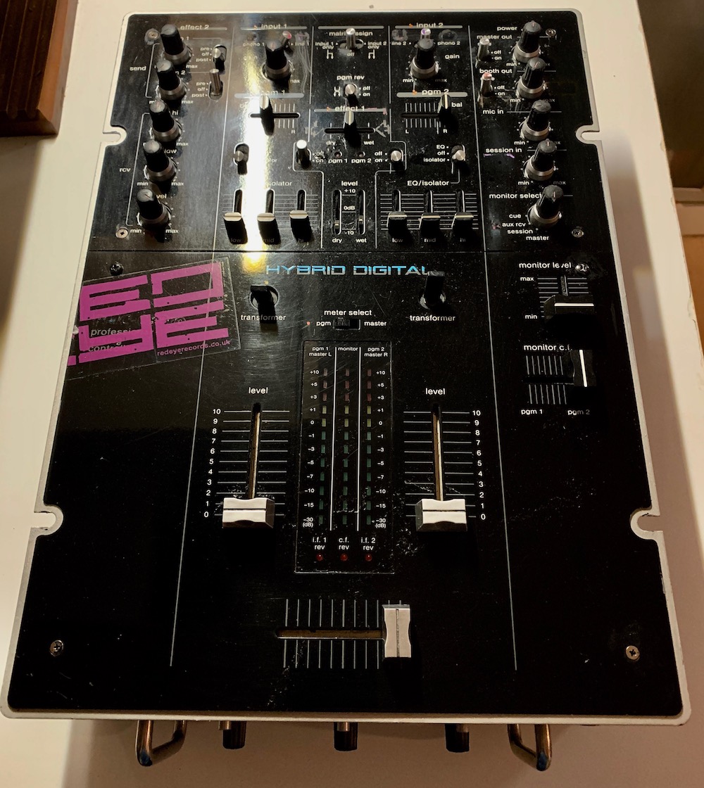 PMC-08 PRO - Vestax PMC-08 PRO - Audiofanzine