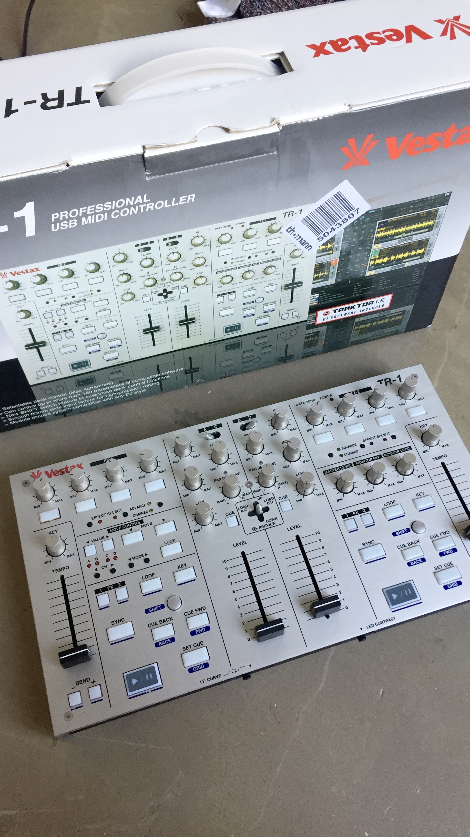 TR-1 - Vestax TR-1 - Audiofanzine