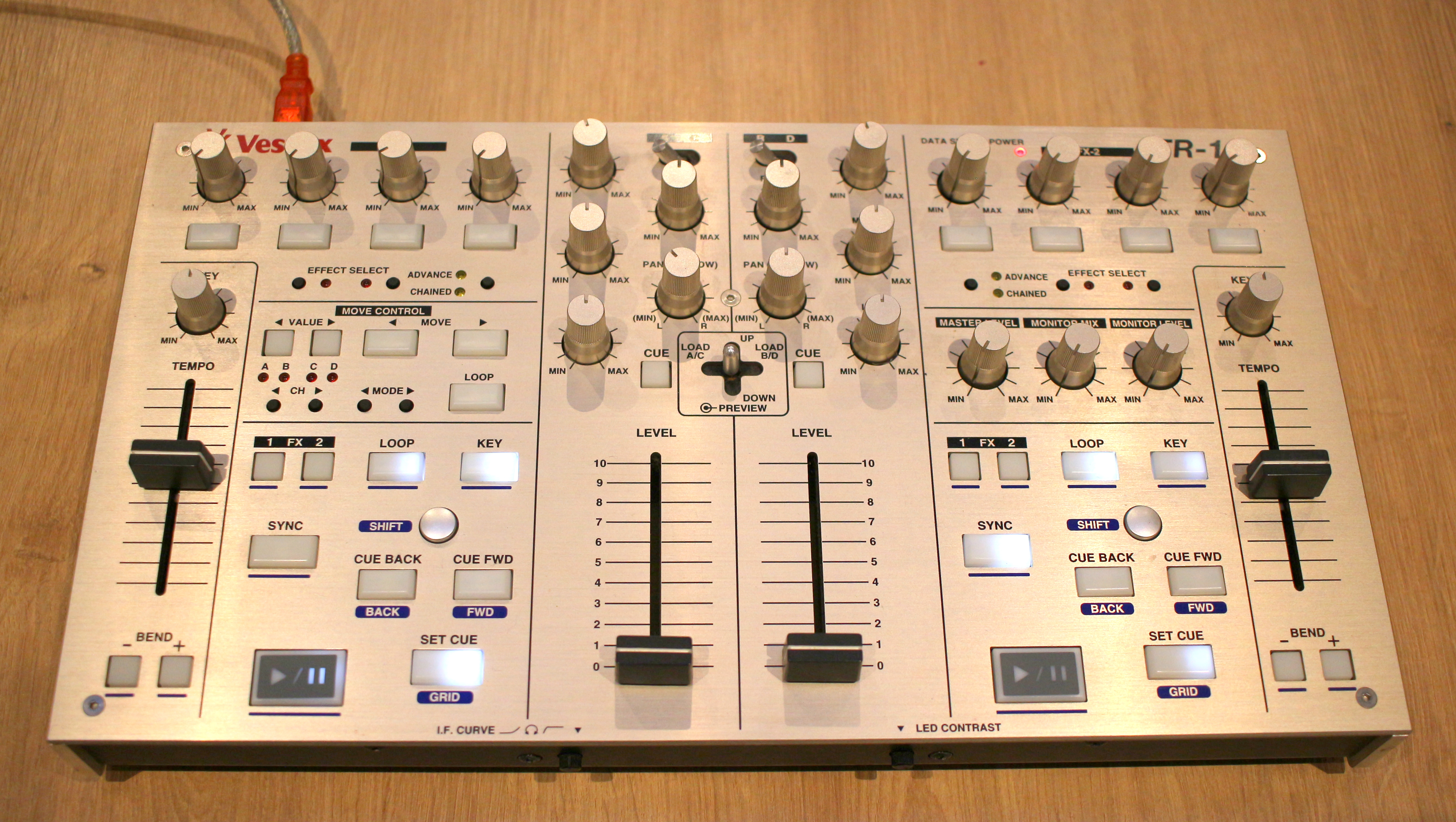 TR-1 MKII - Vestax TR-1 MKII - Audiofanzine