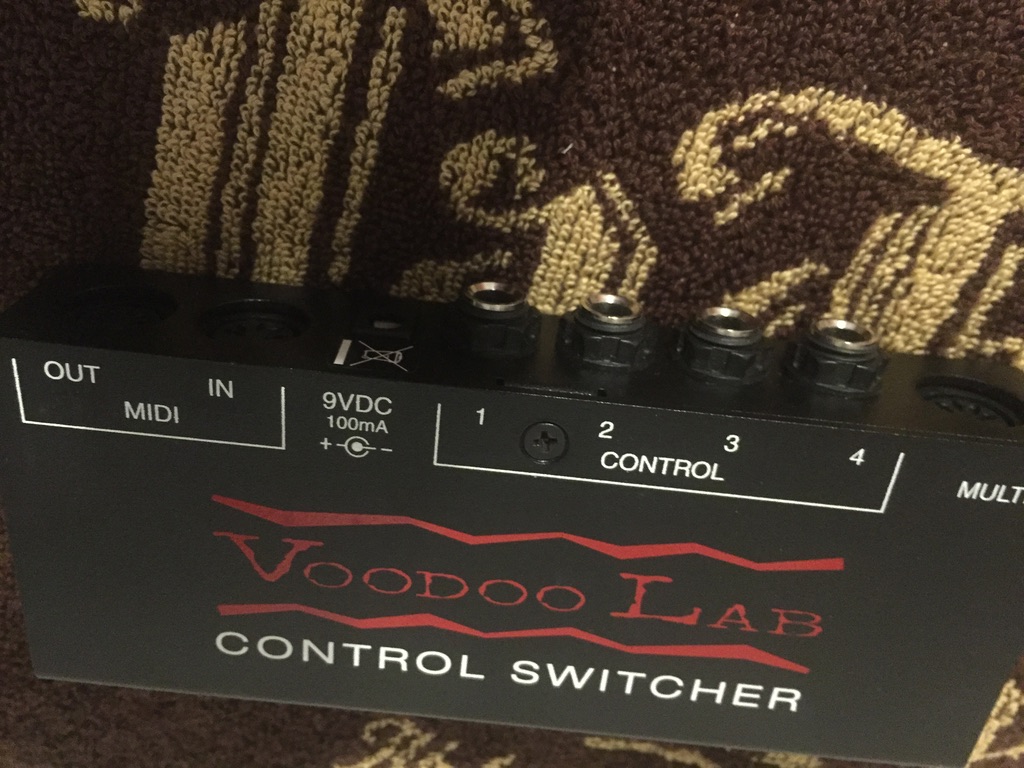 Control Switcher Voodoo Lab Control Switcher Audiofanzine