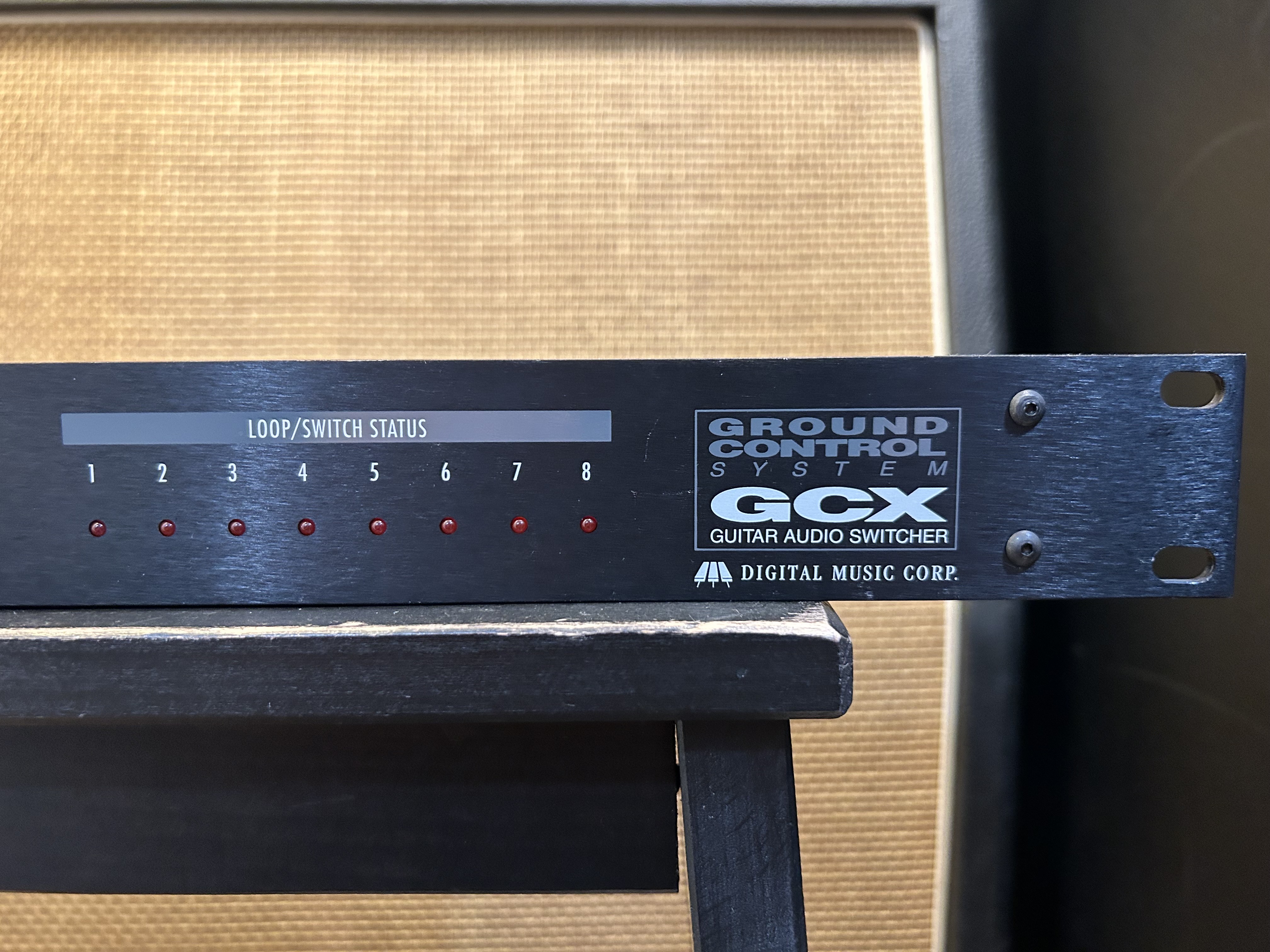 GCX Audio Switcher - Voodoo Lab GCX Audio Switcher - Audiofanzine