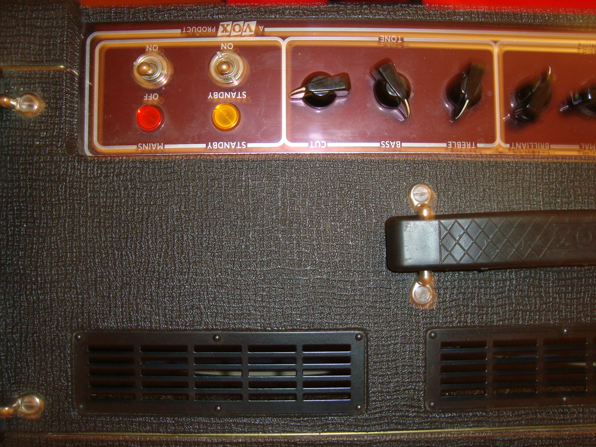 Vox AC30 6 TBX Image 1600553 Audiofanzine vox-ac30-copper-panel-top-boost-serial-number-10348