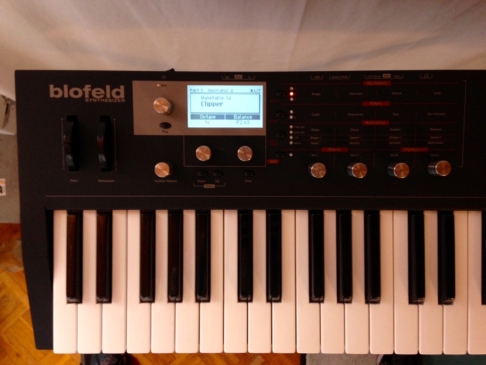 BLOFELD KEYBOARD Waldorf Blofeld Keyboard Audiofanzine