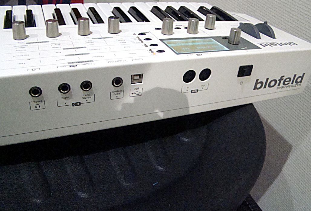 BLOFELD KEYBOARD Waldorf Blofeld Keyboard Audiofanzine