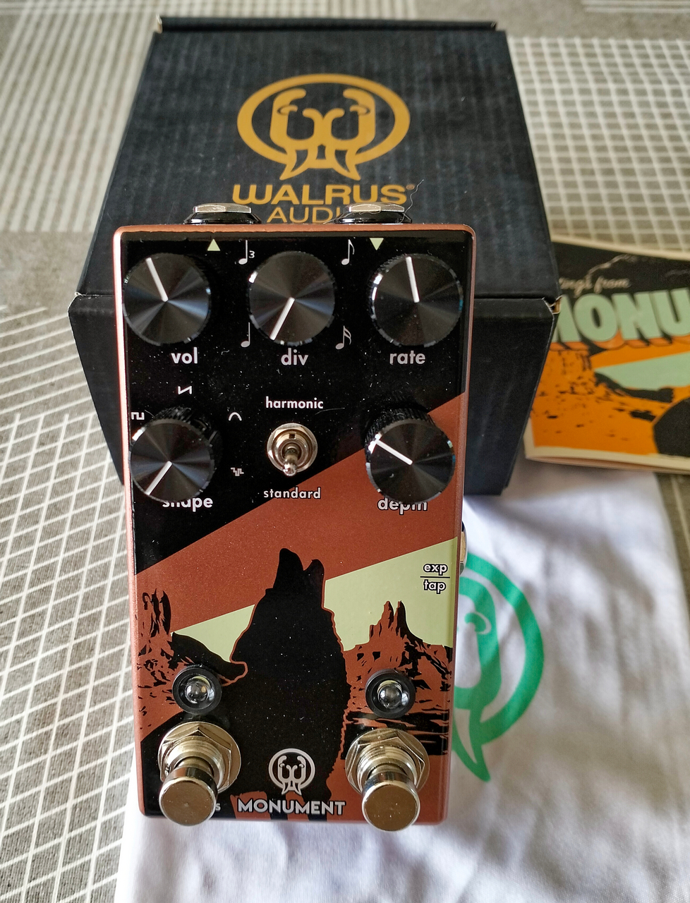Monument V2 - Walrus Audio Monument V2 - Audiofanzine