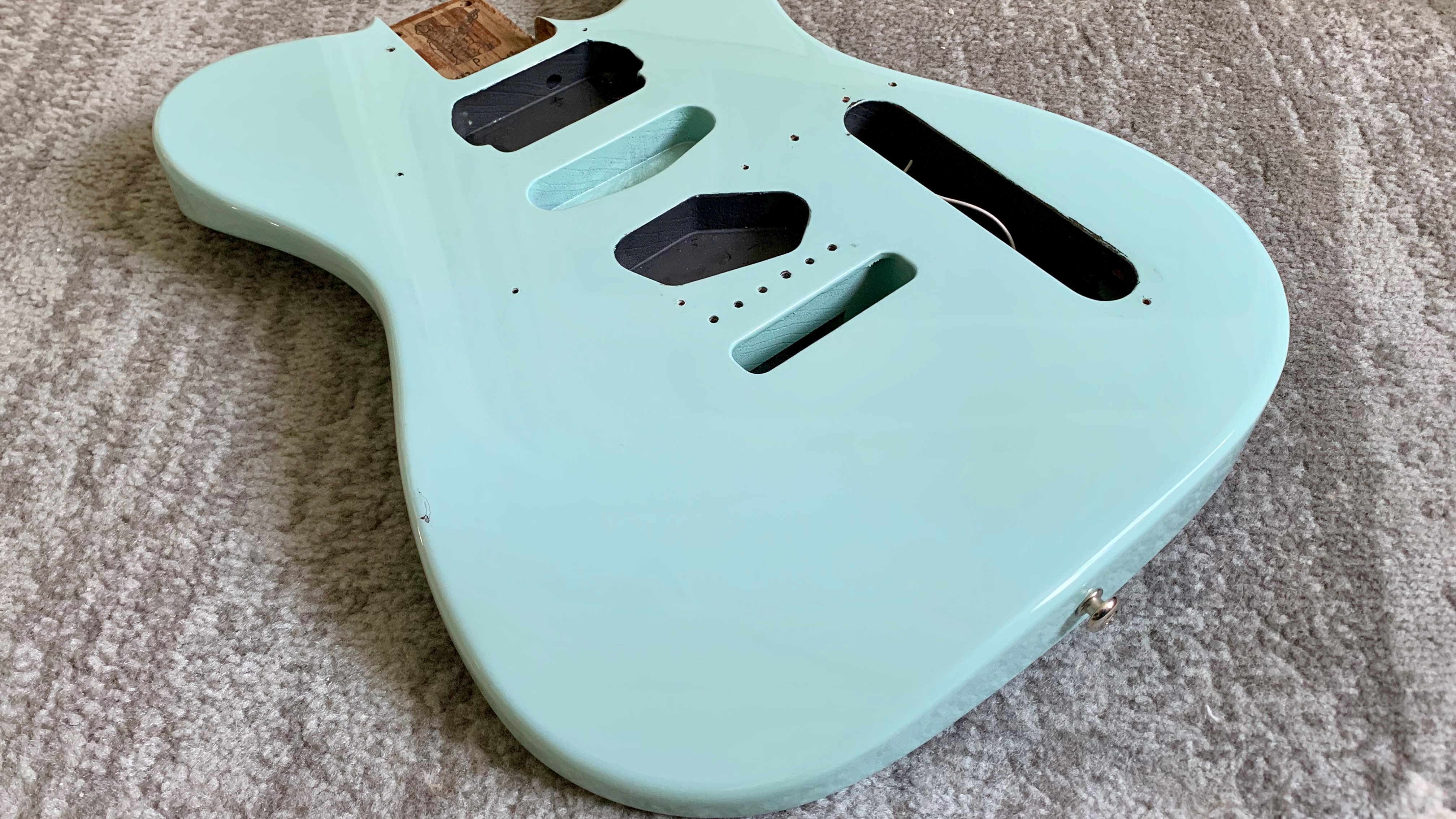 定番の中古商品 カブロニータボディ ジャズキャスター warmoth エレキ