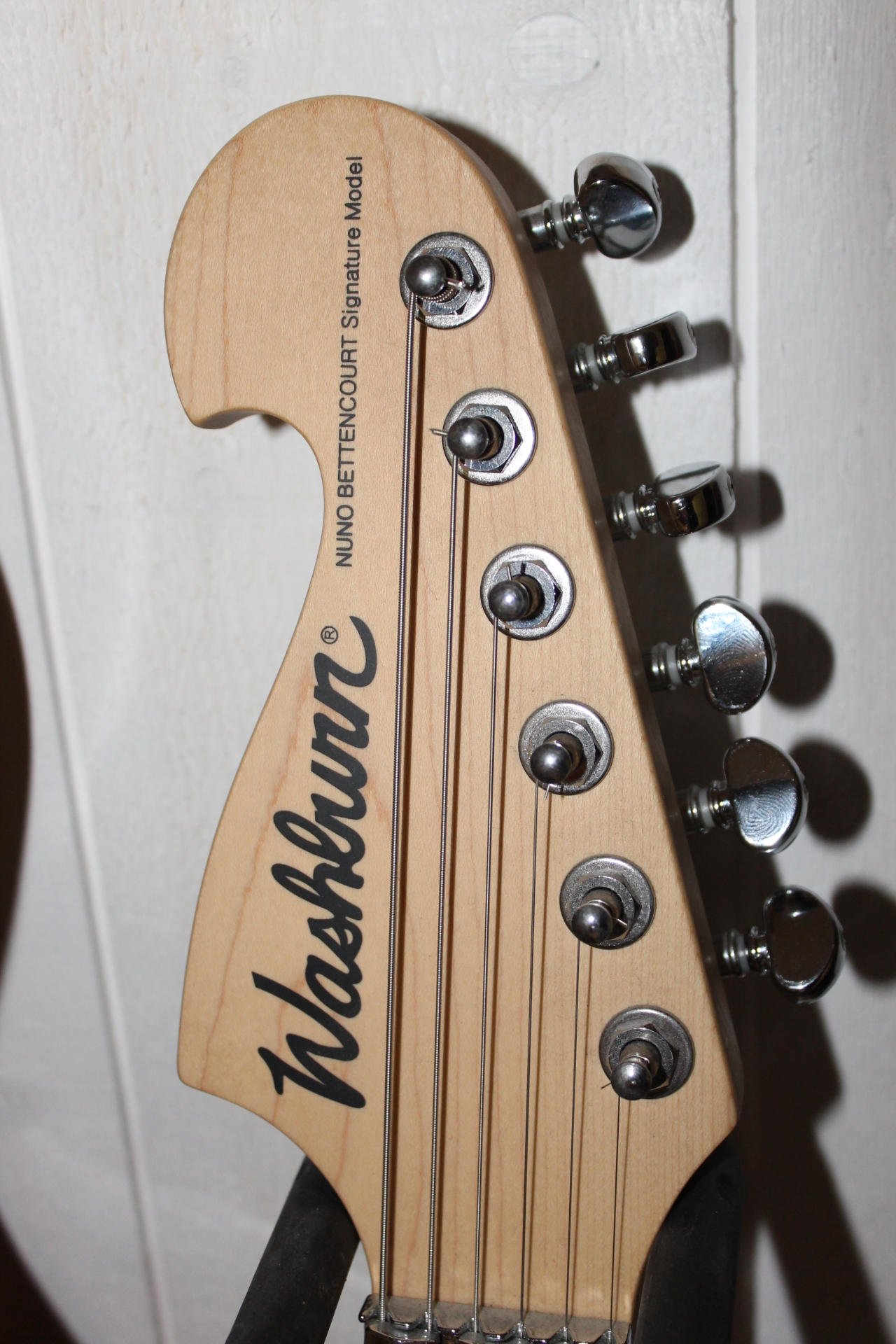 Washburn N61 image (1997047) Audiofanzine