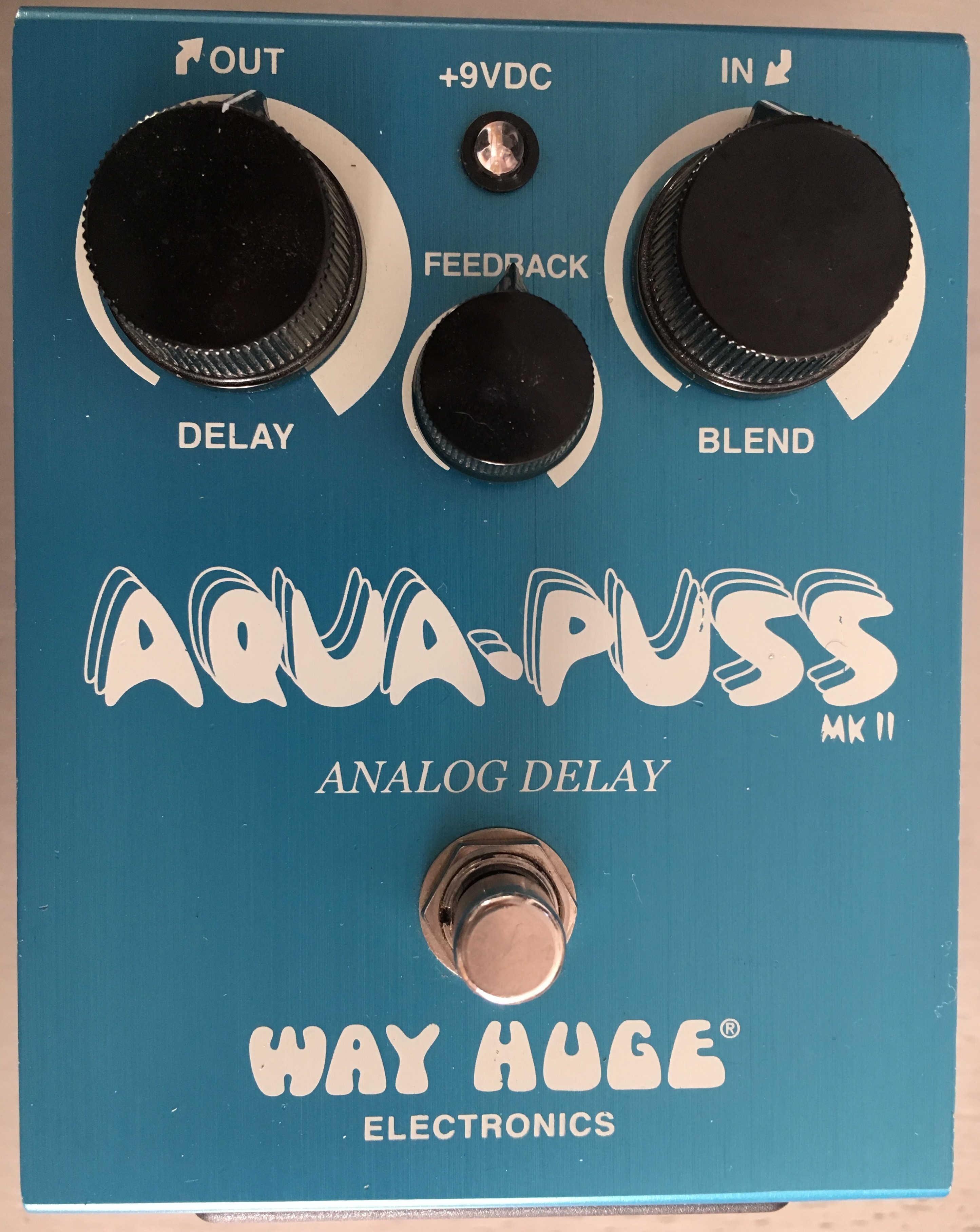 WHE701 Aqua Puss Analog Delay Way Huge Electronics - Audiofanzine