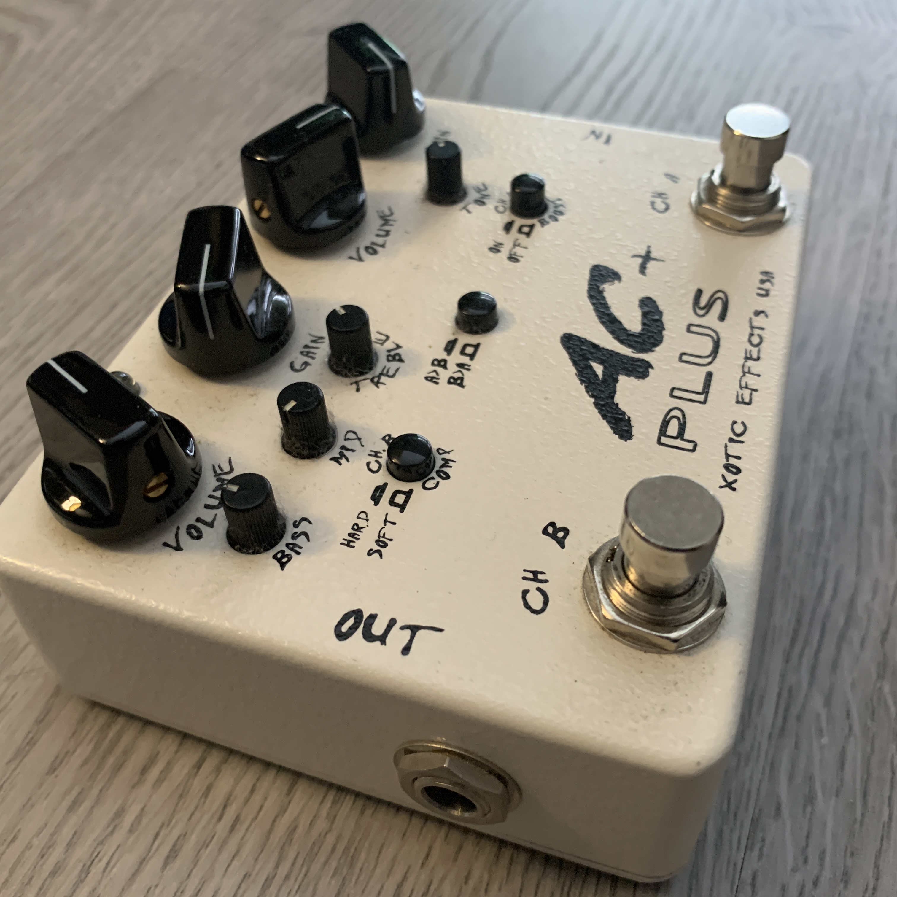 AC Plus Xotic Effects AC Plus Audiofanzine