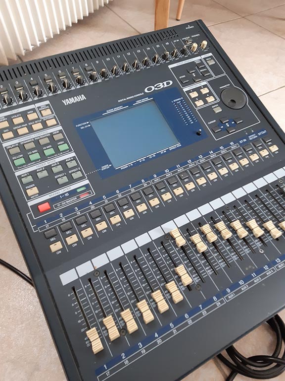Yamaha 03D – Console De Mixage Numérique Studio/Live – Occasion