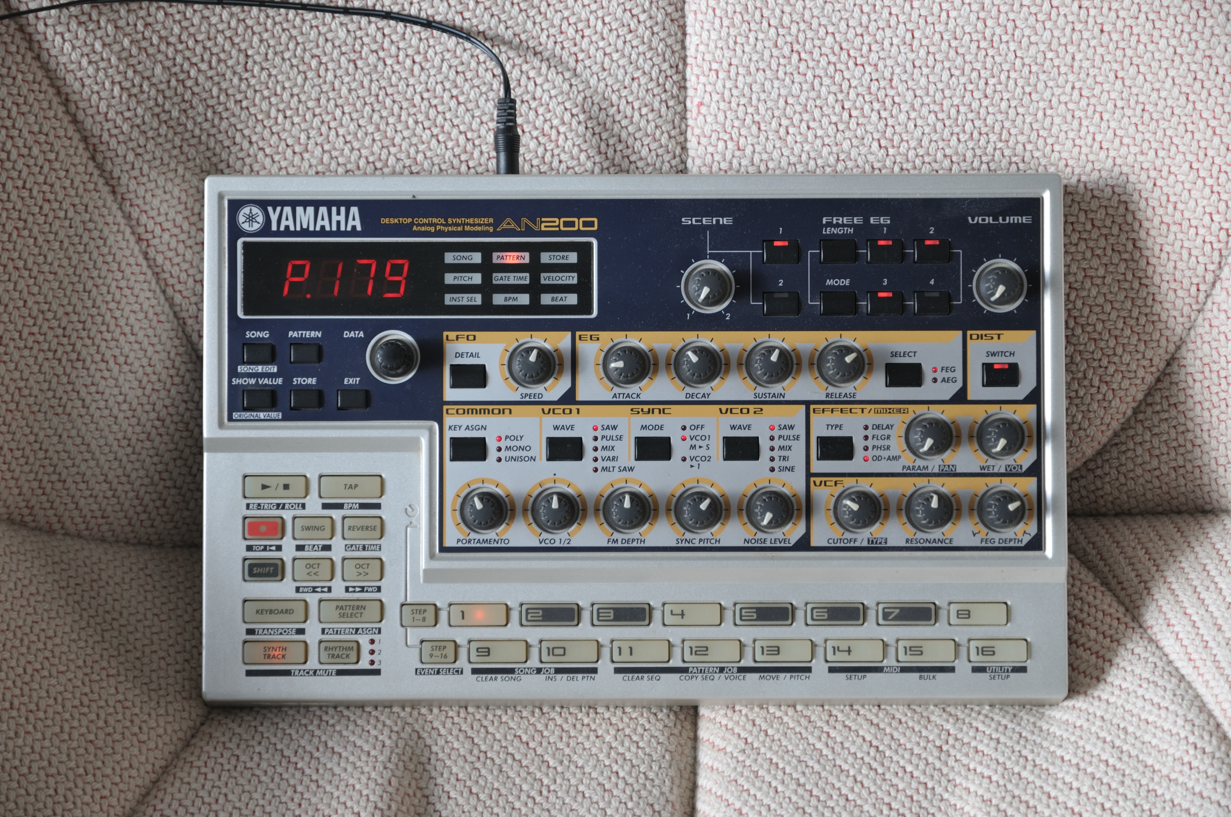 AN200 - Yamaha AN200 - Audiofanzine
