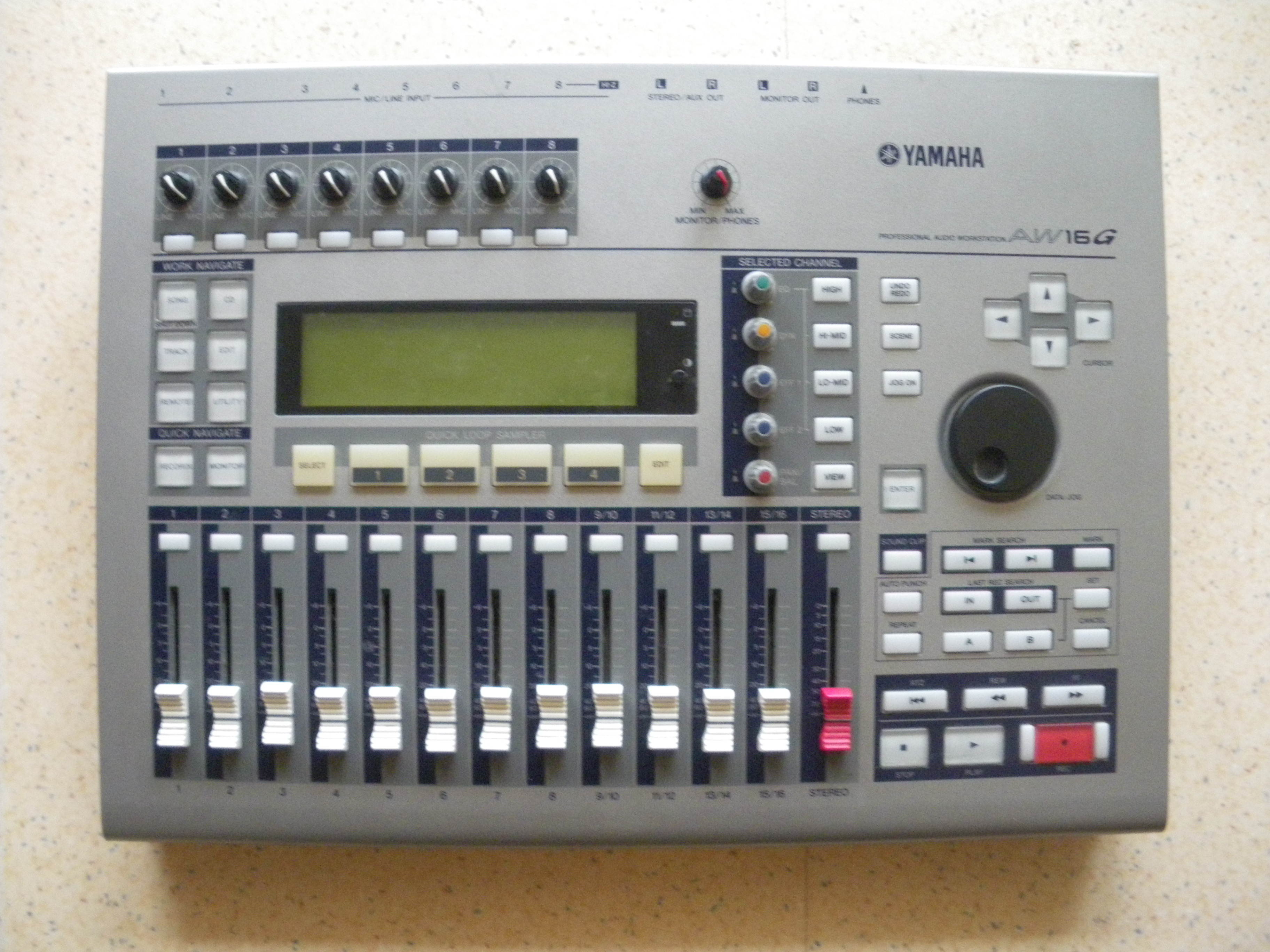 Photo Yamaha AW16G : Yamaha AW16G (38395) (#289235) - Audiofanzine