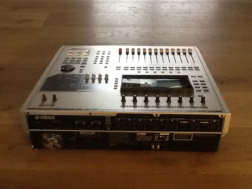 AW2400 Yamaha AW2400 Audiofanzine